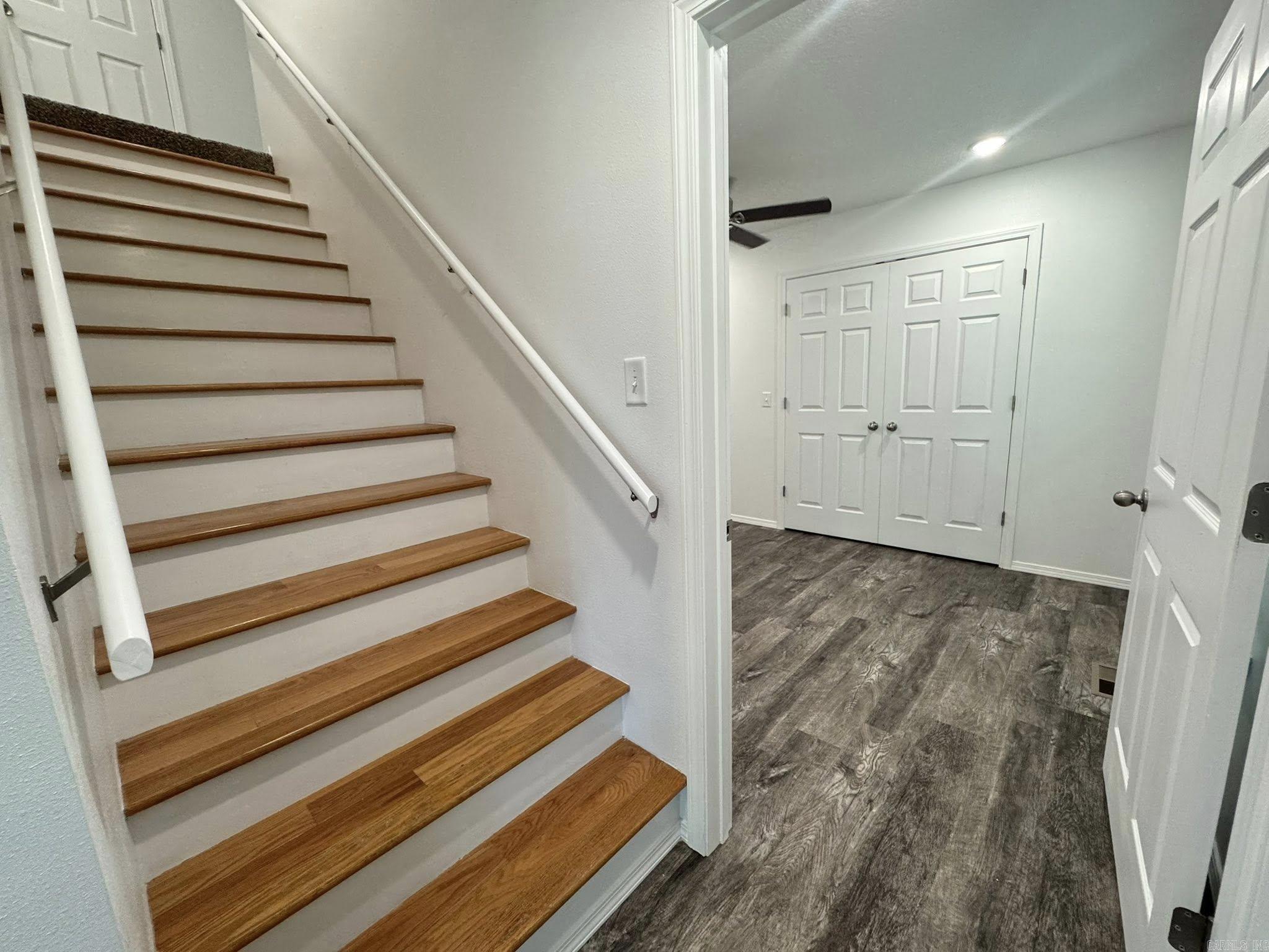 118 Lancaster  Mountain View, AR