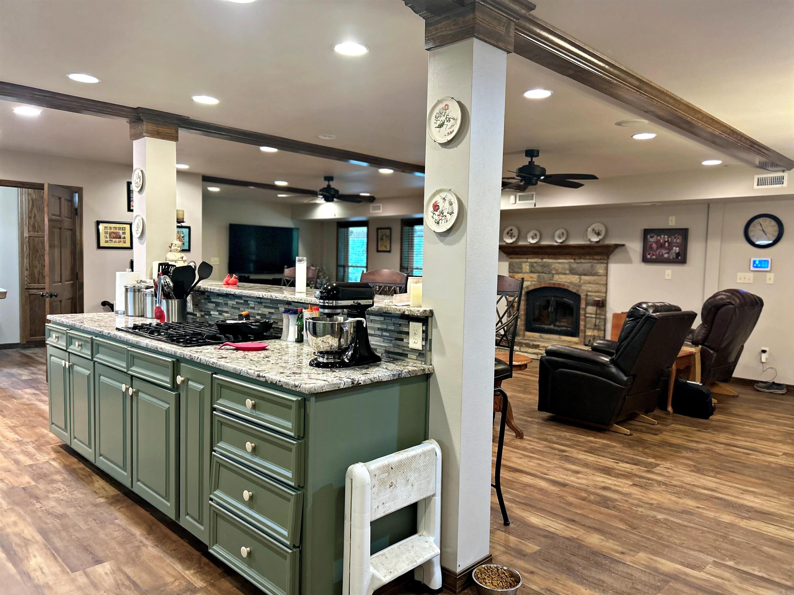 1624 Edgewood  Bismarck, AR