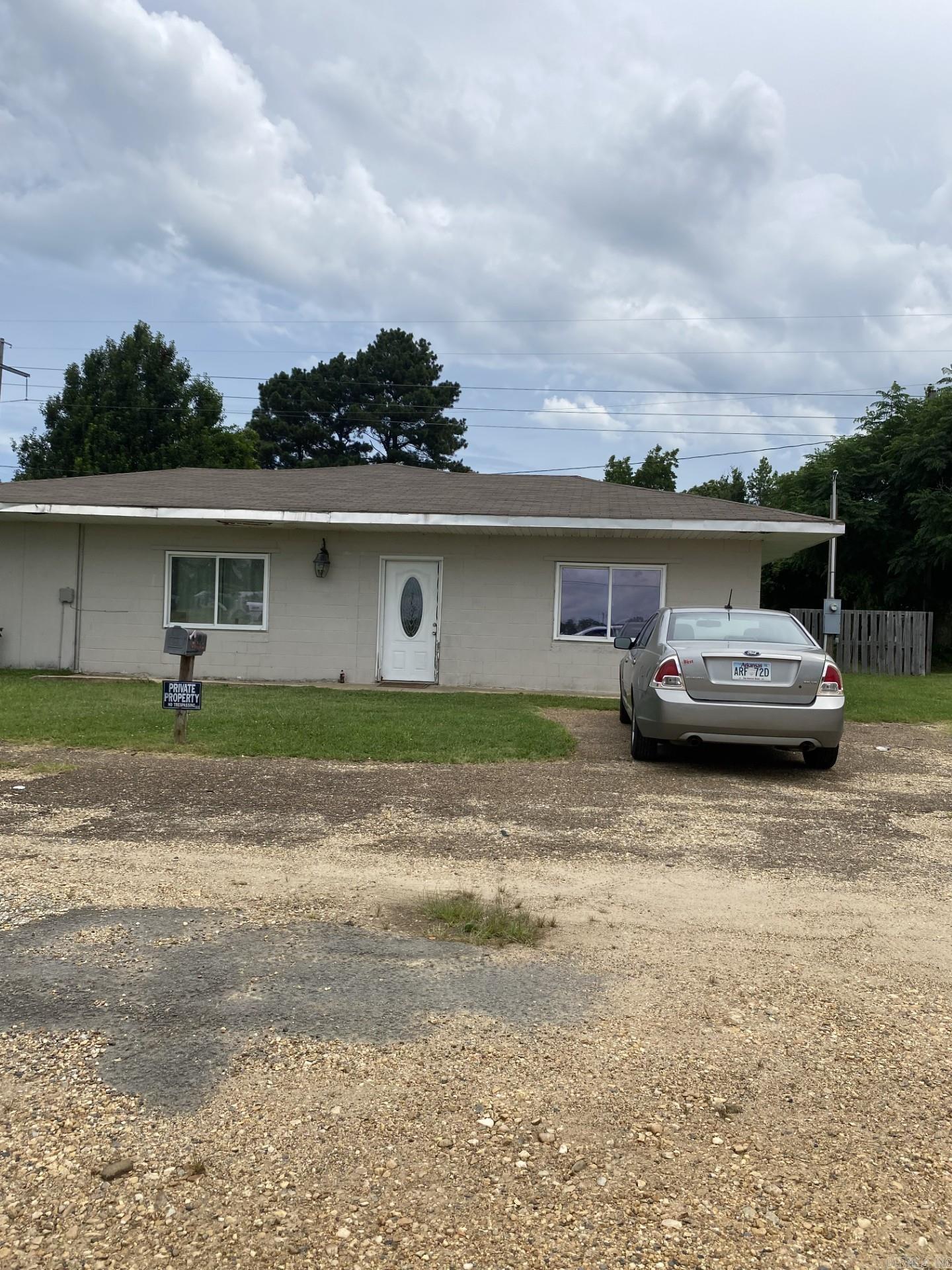 8412 hwy 270 W  Prattsville, AR