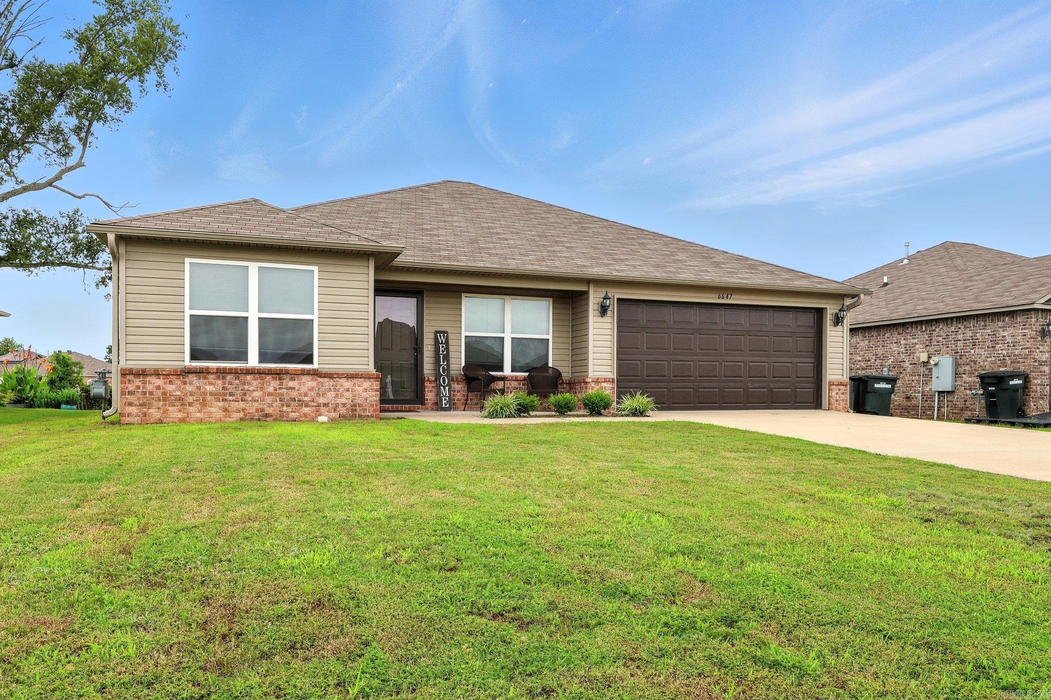 6647 White Oak  North Little Rock, AR