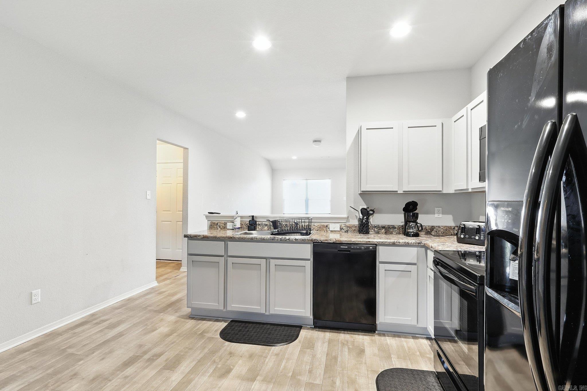 6647 White Oak  North Little Rock, AR
