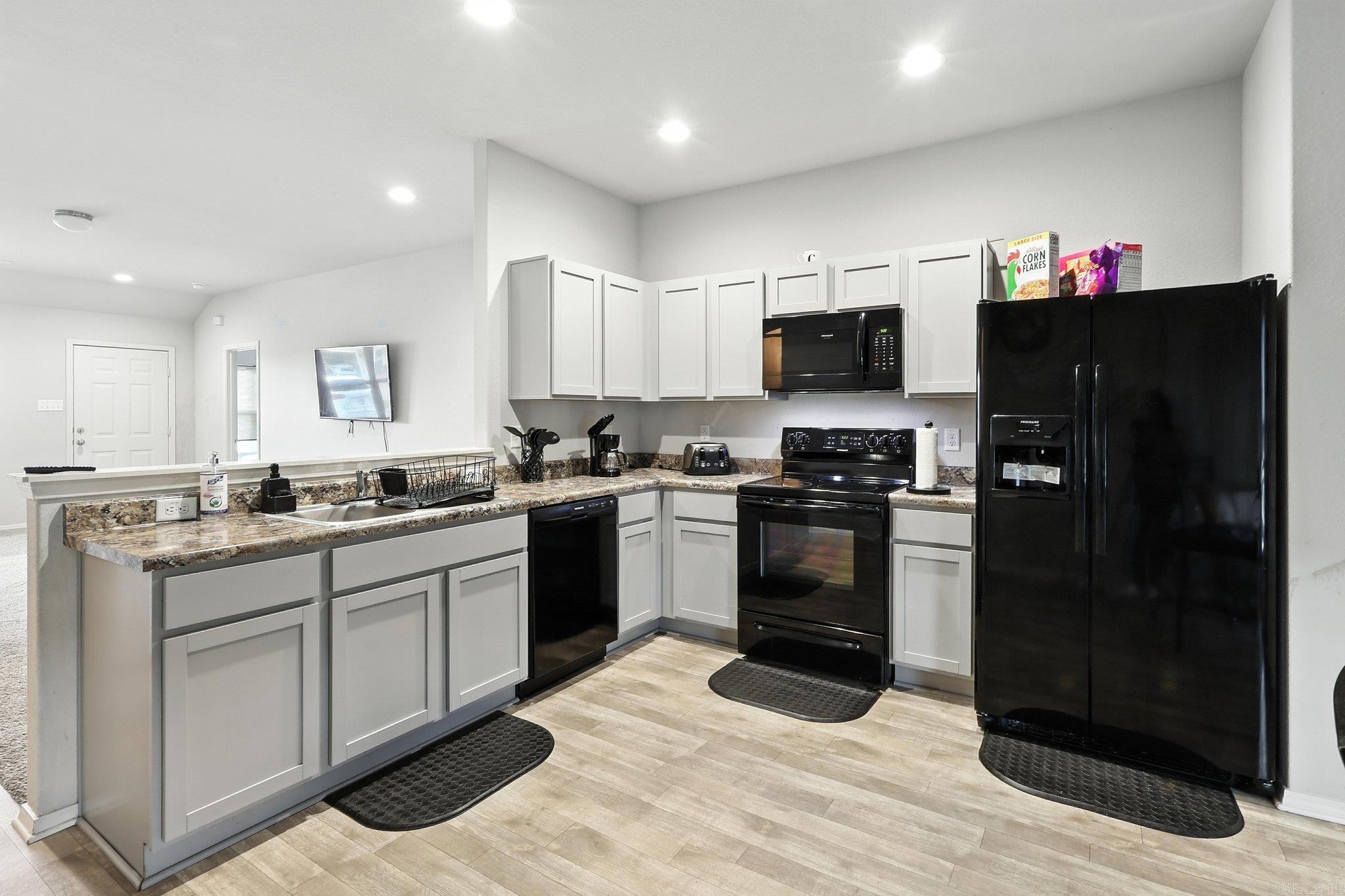 6647 White Oak  North Little Rock, AR