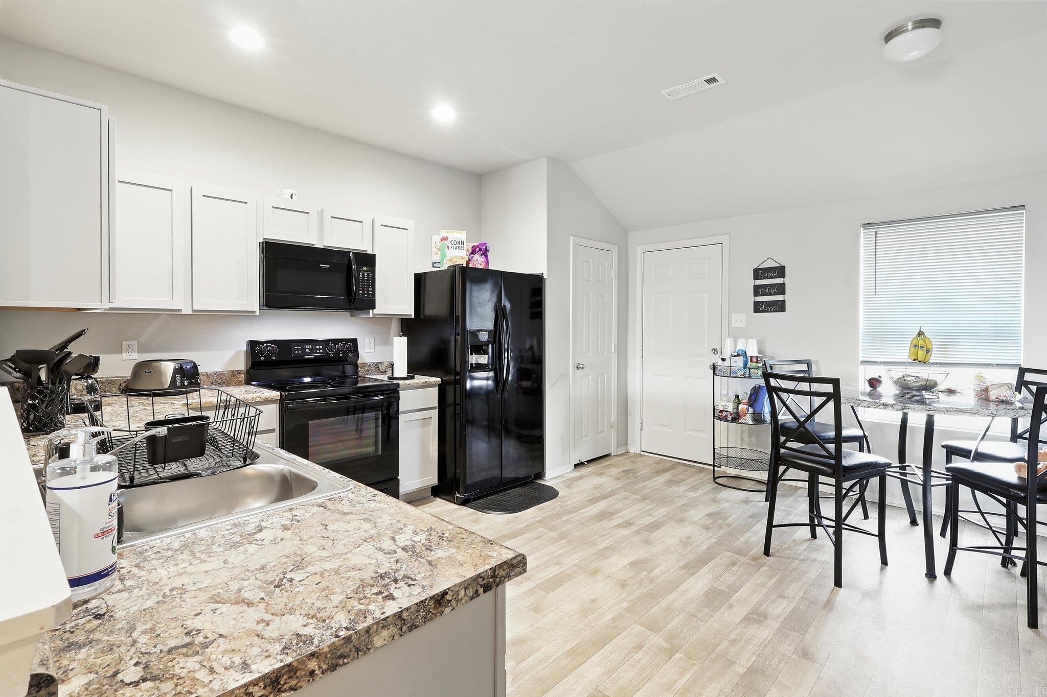 6647 White Oak  North Little Rock, AR
