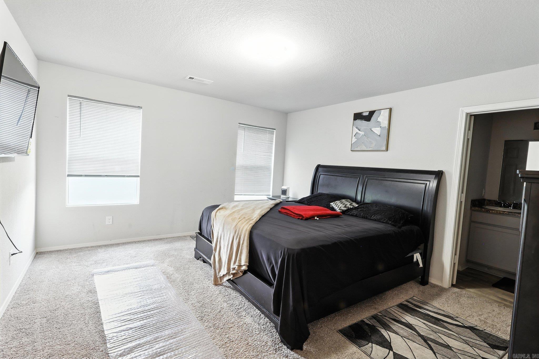 6647 White Oak  North Little Rock, AR