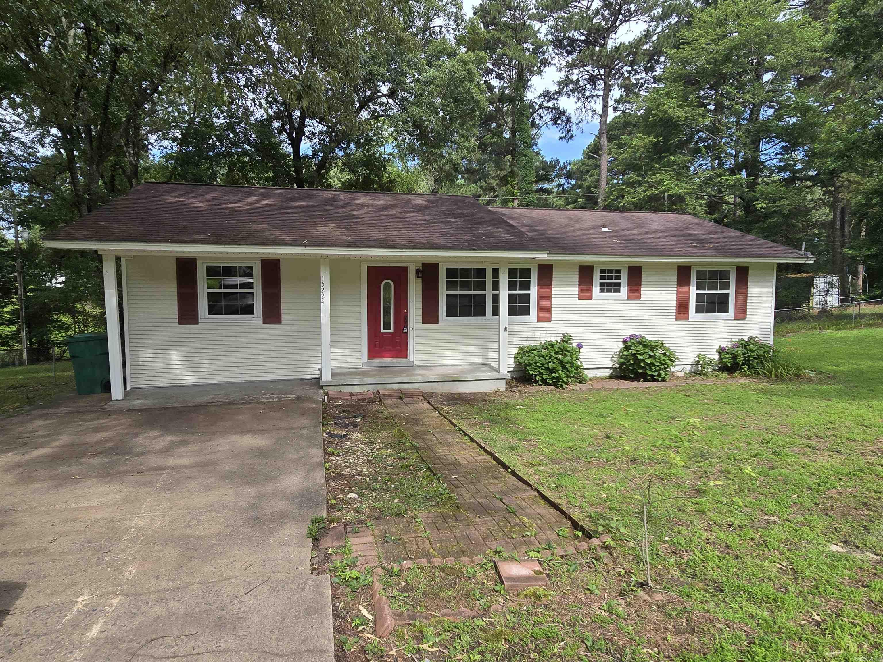 15224 Atwood Cove