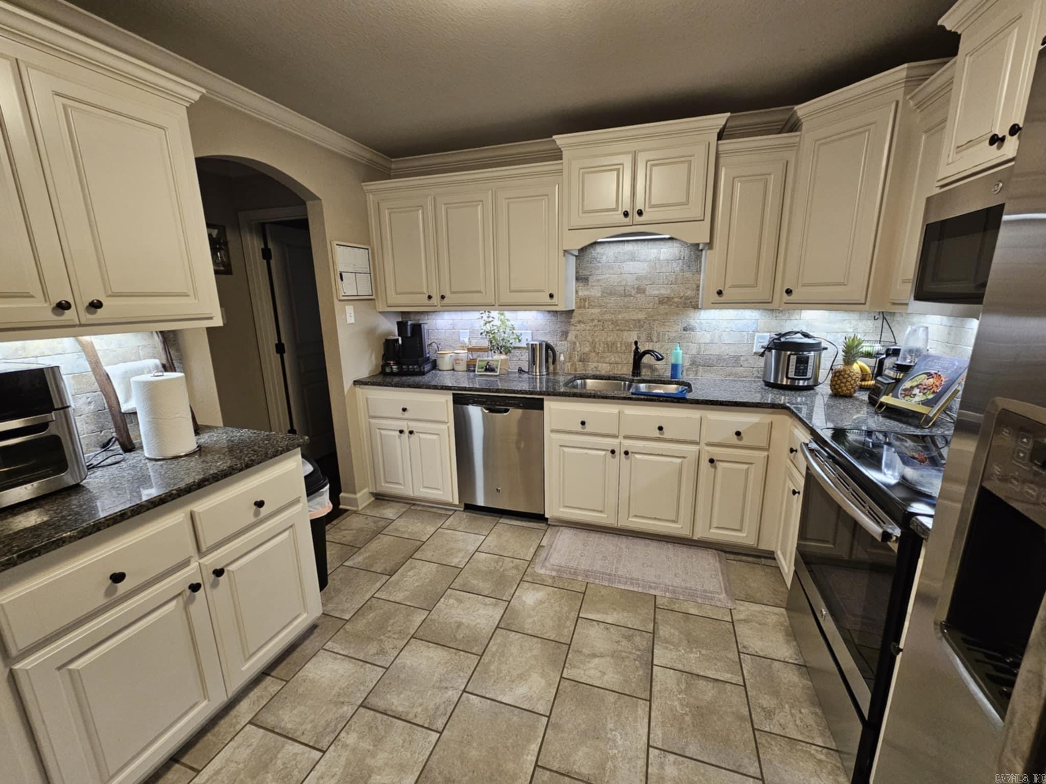 15 Marlin  Austin, AR
