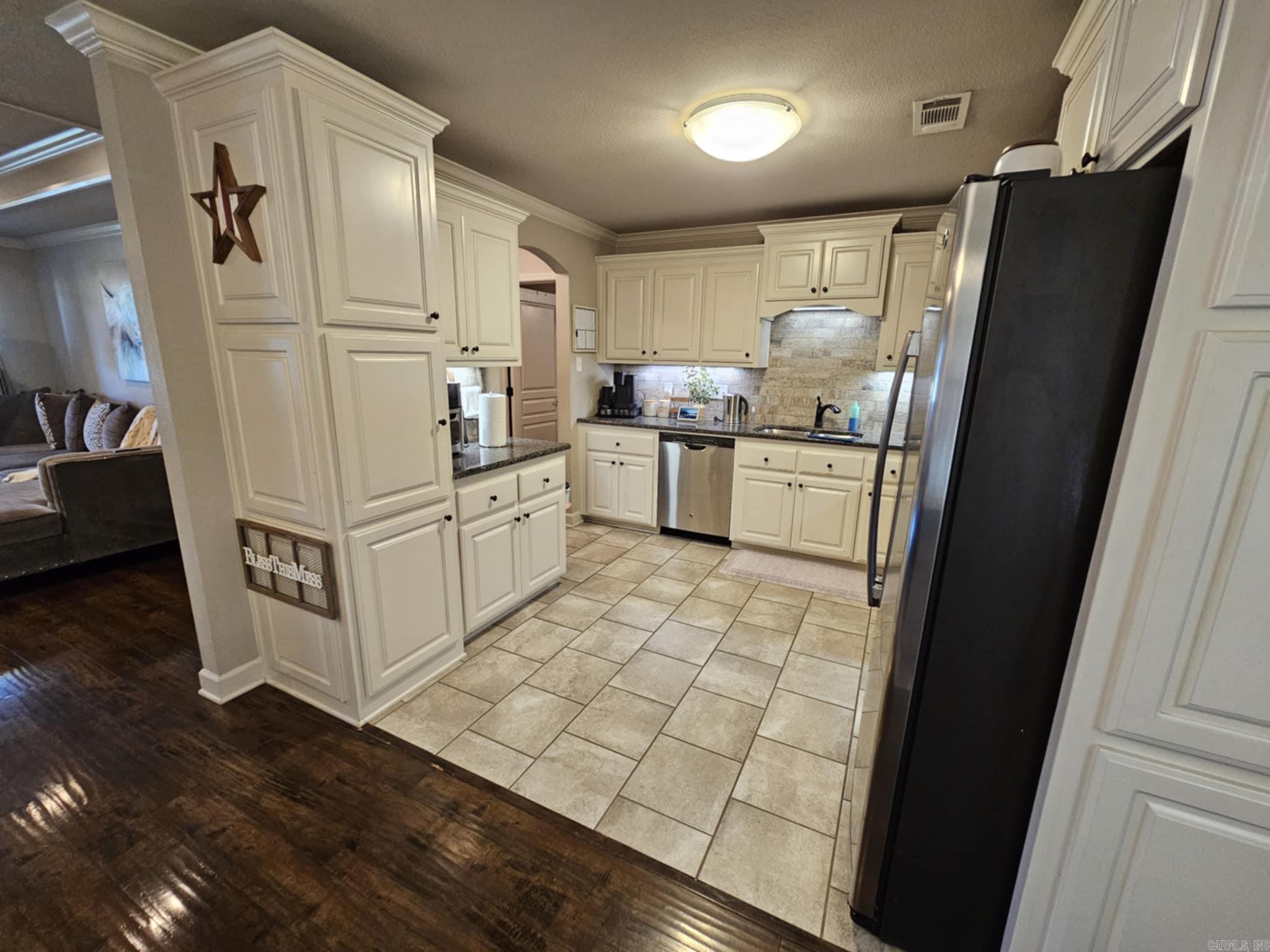 15 Marlin  Austin, AR