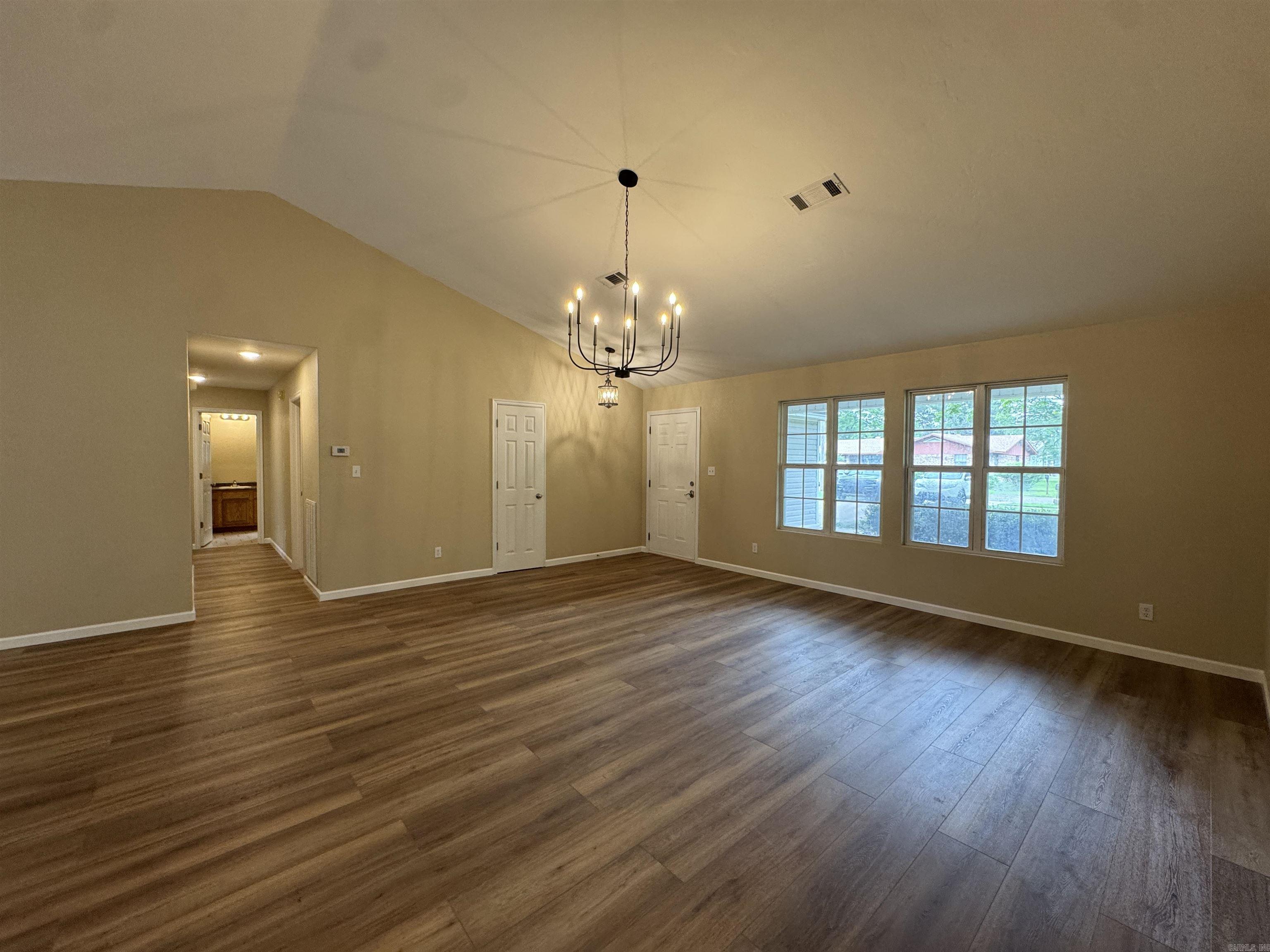 806 S 3rd St  Dardanelle, AR