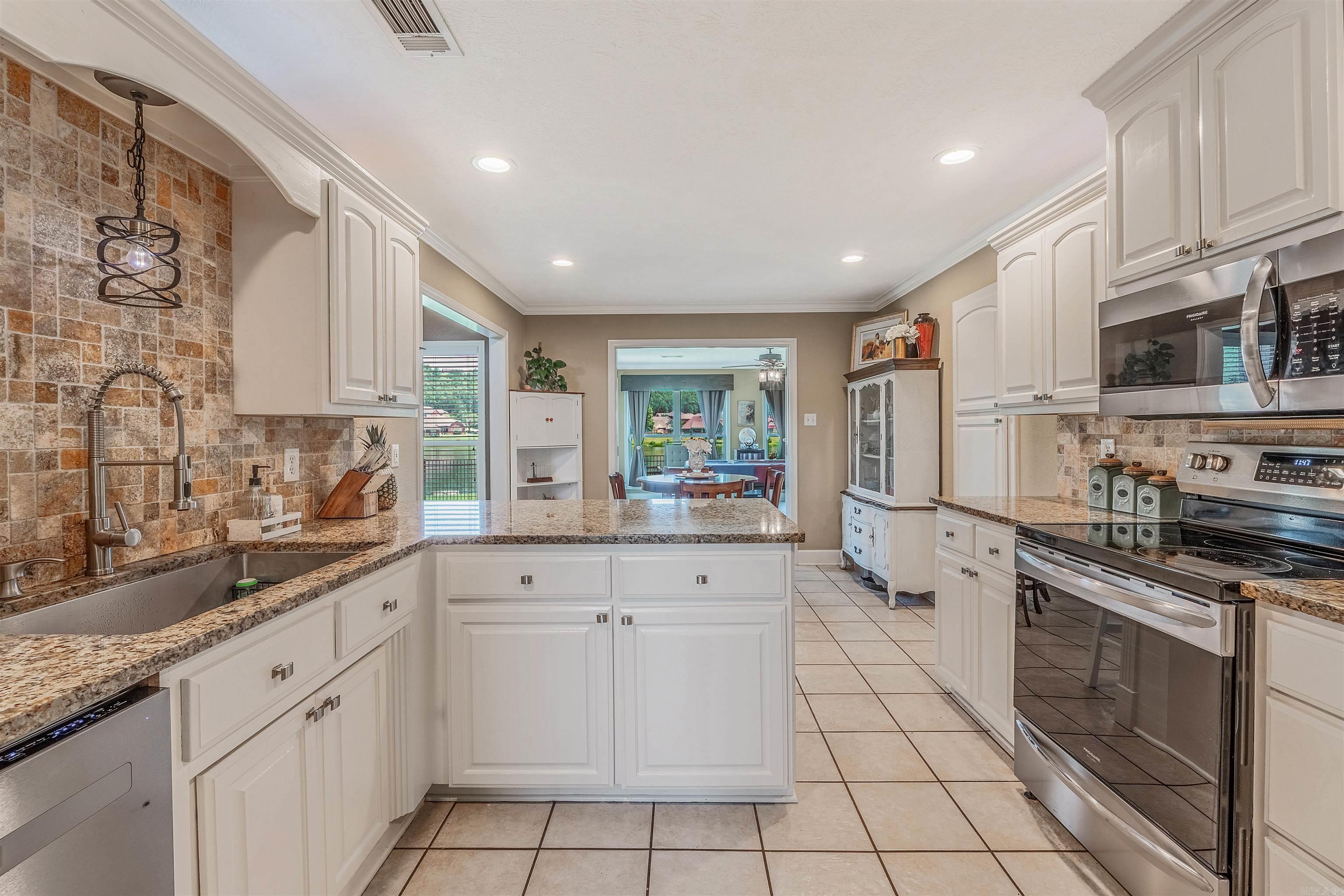 36 Lakeview  Cabot, AR