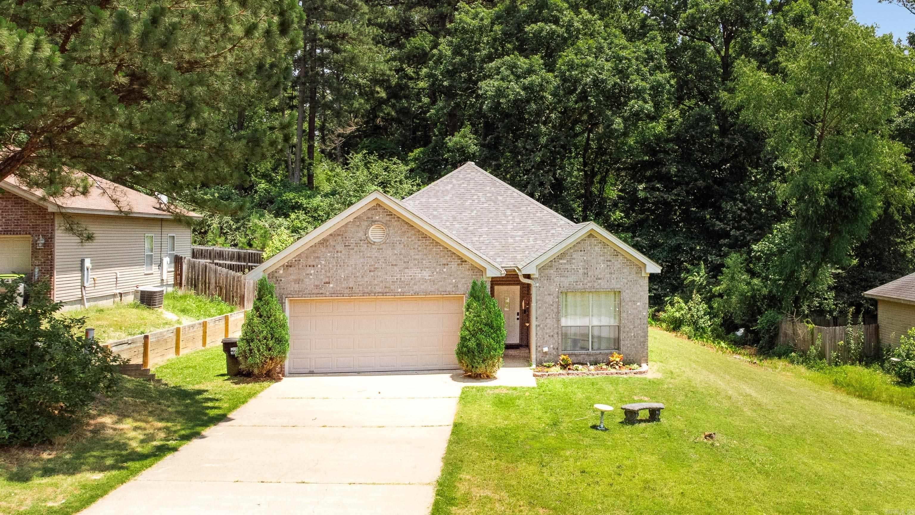 1228 Ridgecrest  Benton, AR