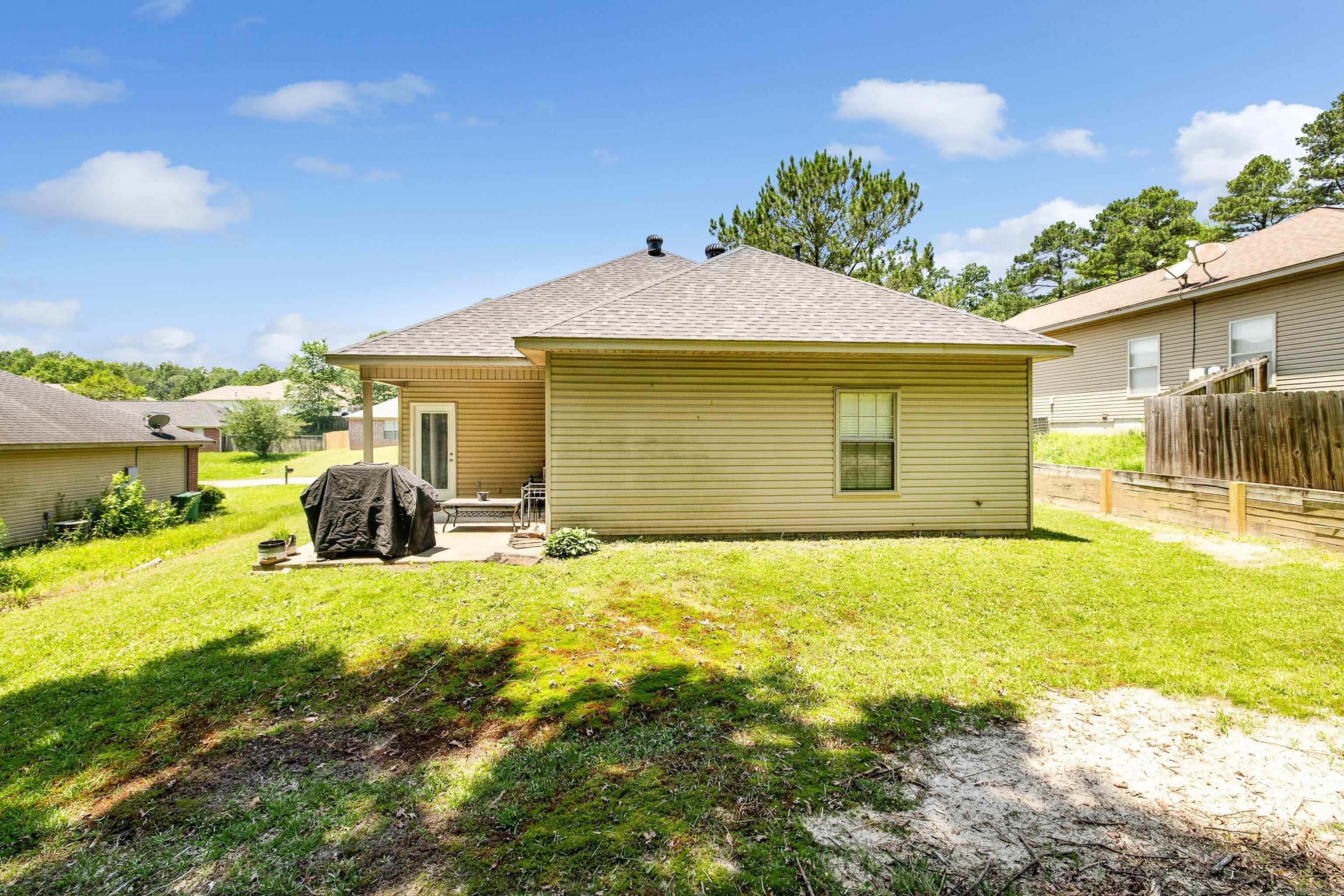 1228 Ridgecrest  Benton, AR