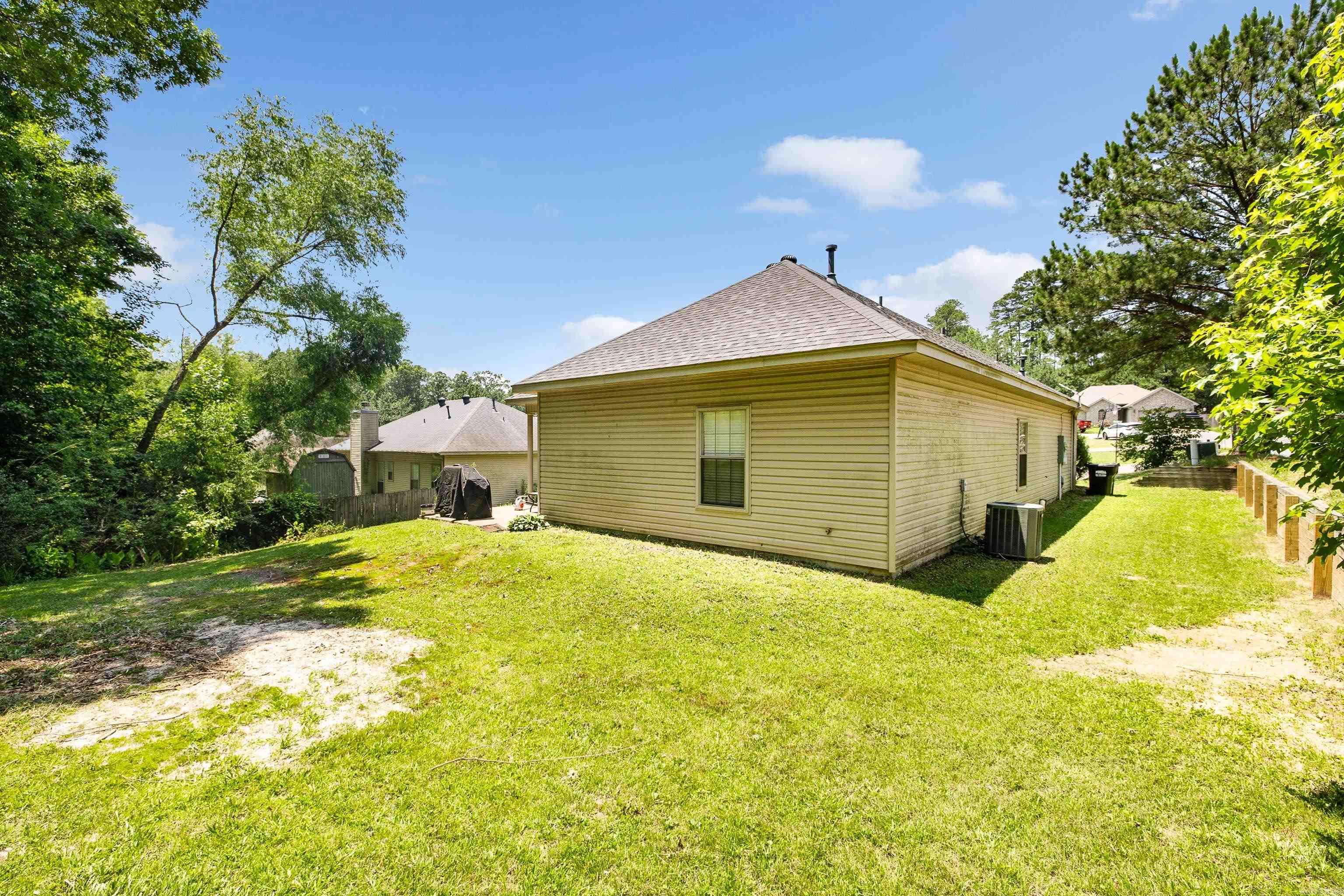 1228 Ridgecrest  Benton, AR