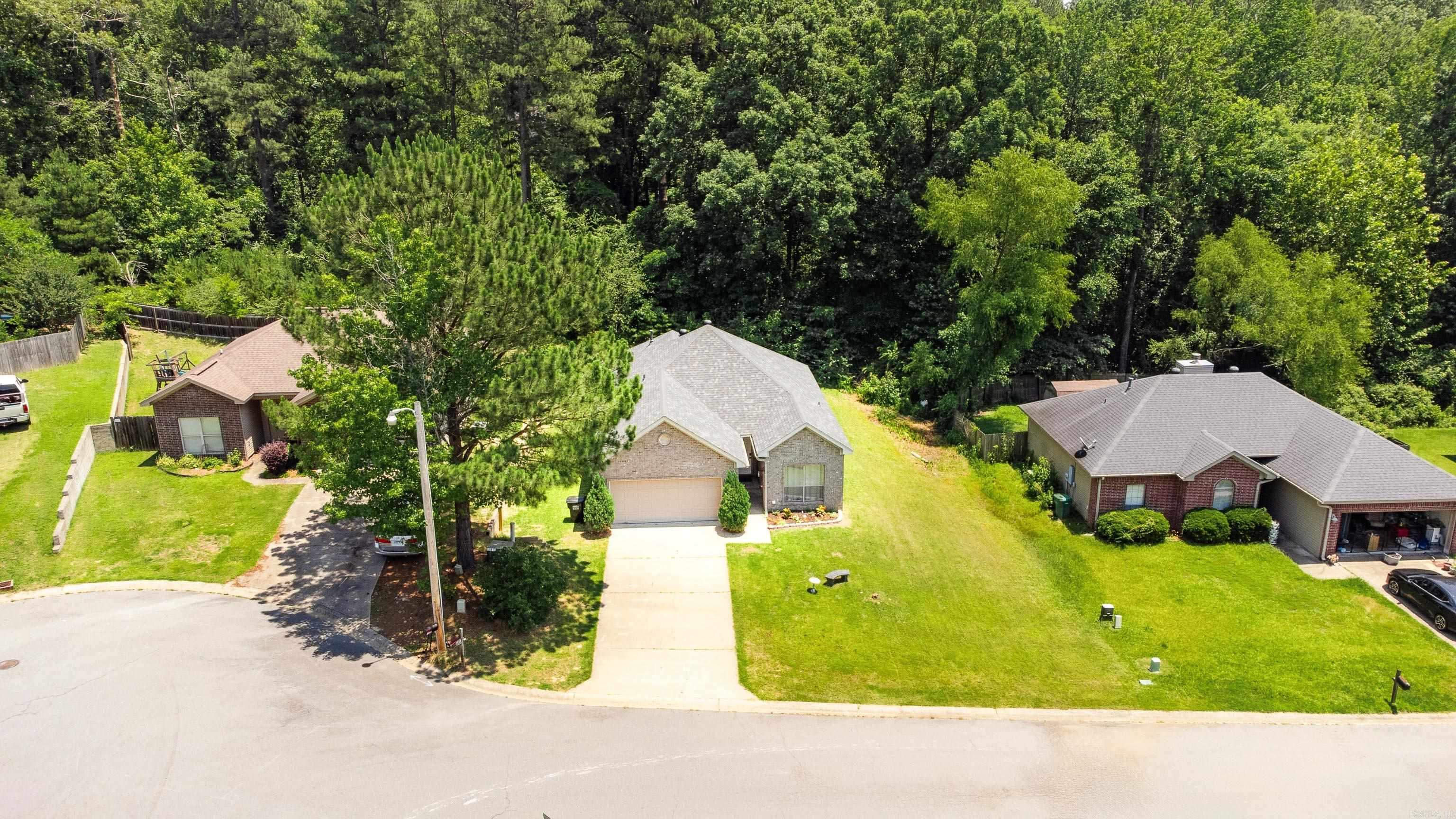 1228 Ridgecrest  Benton, AR