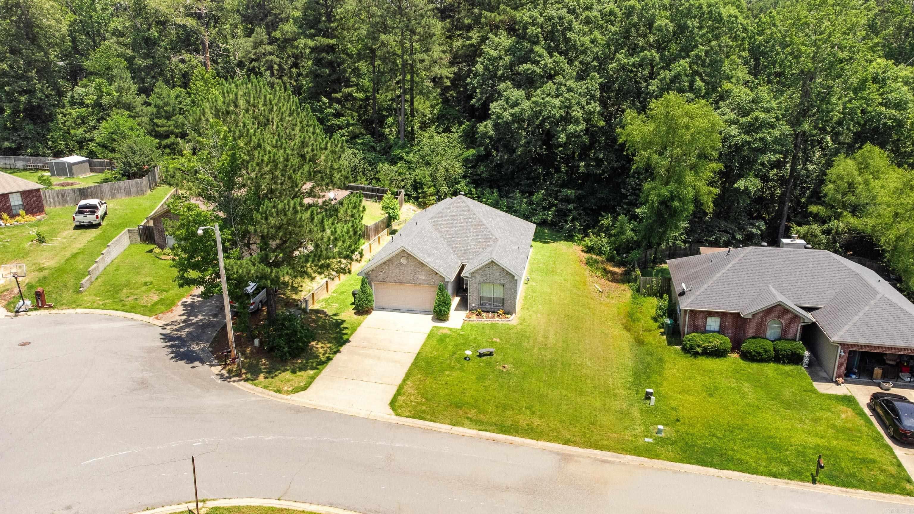 1228 Ridgecrest  Benton, AR