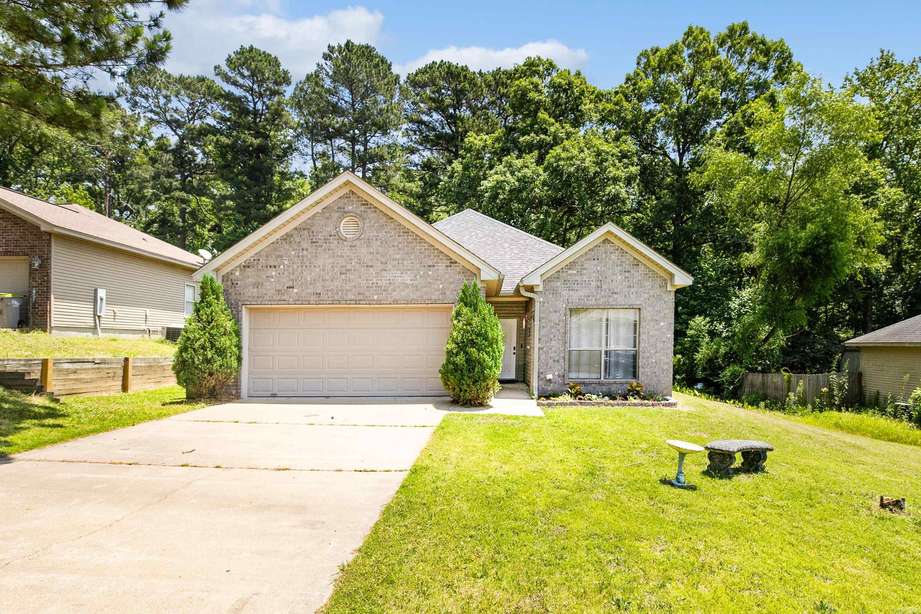 1228 Ridgecrest  Benton, AR