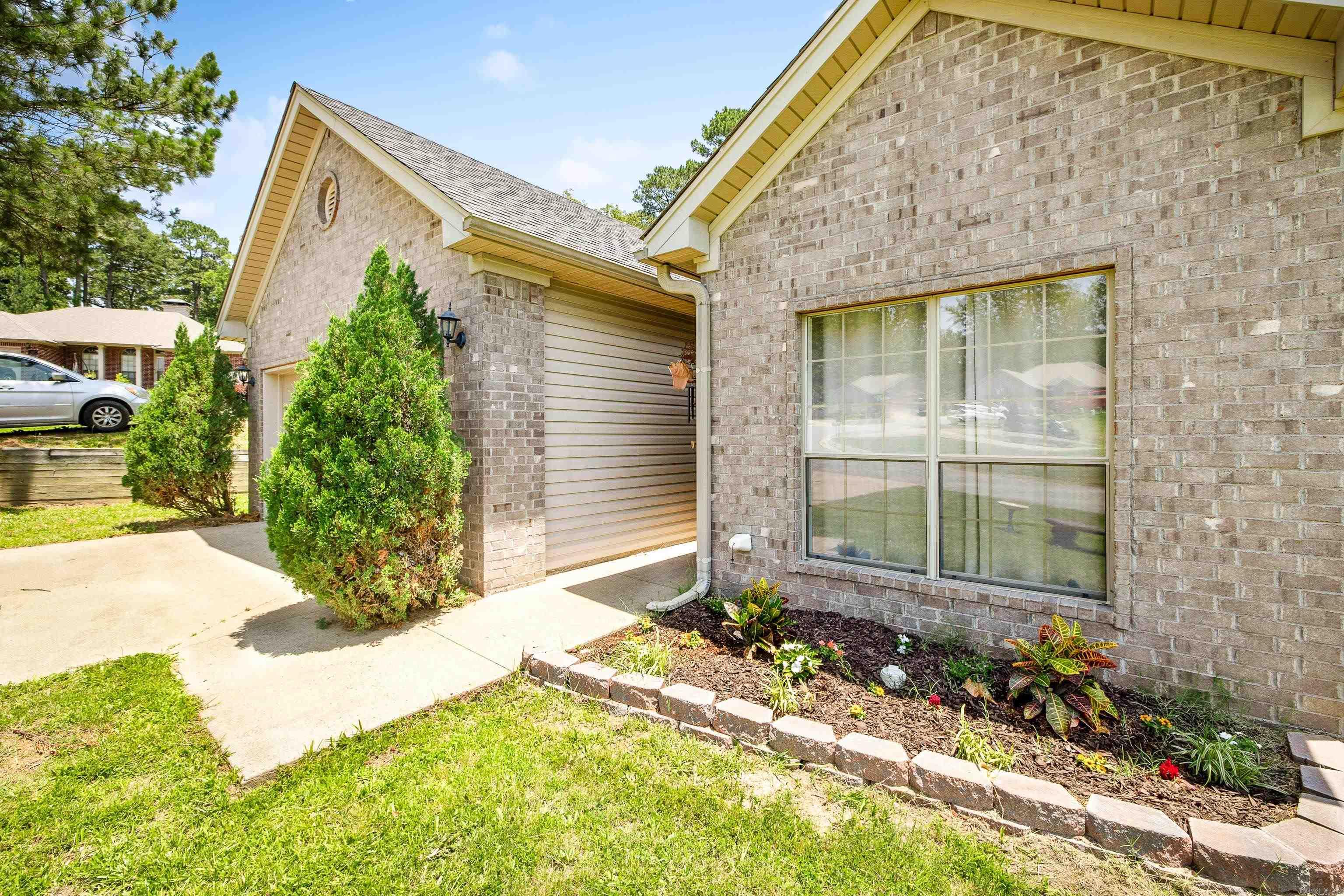 1228 Ridgecrest  Benton, AR