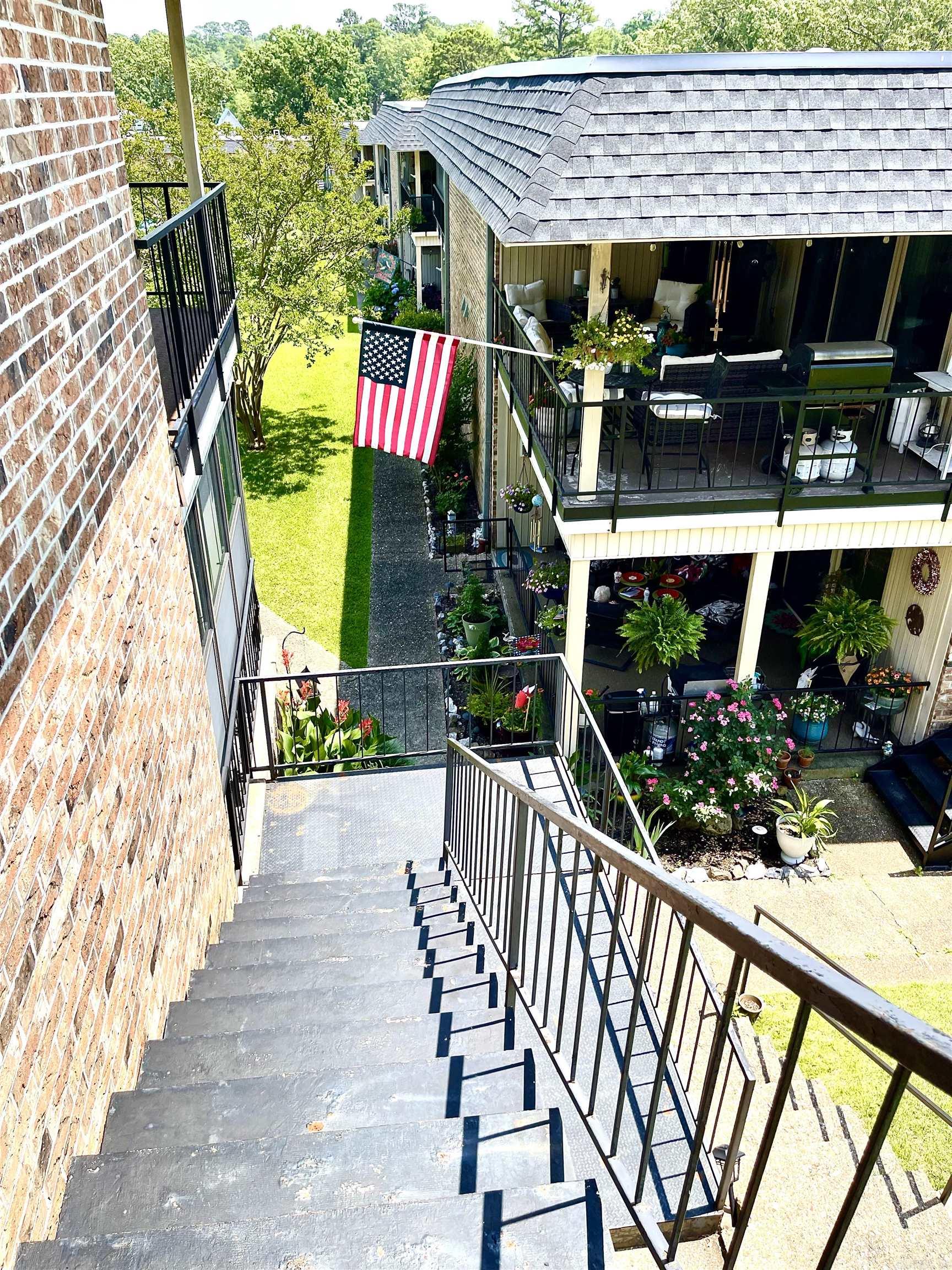 1135 Twin Points  Hot Springs, AR