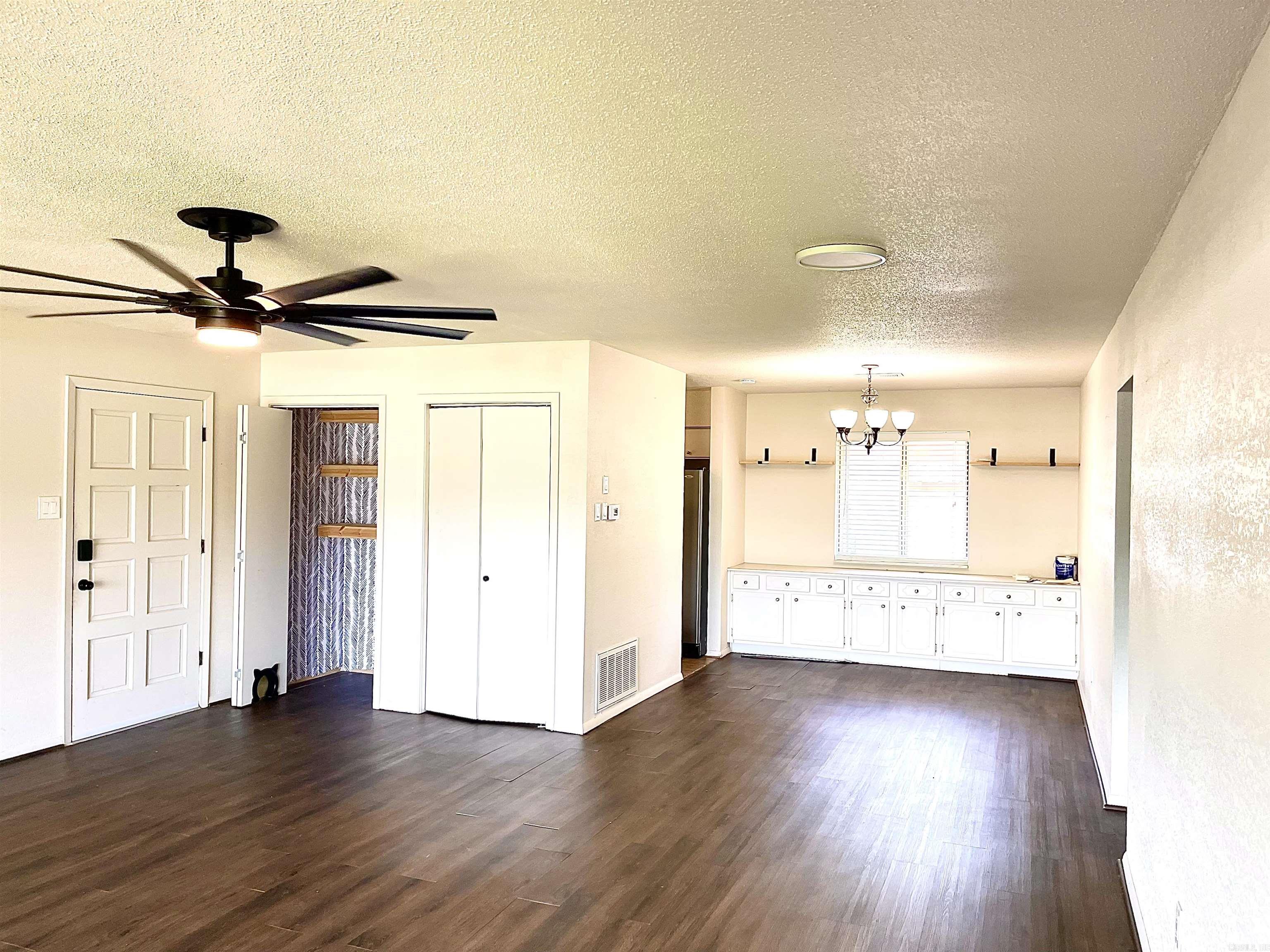 1135 Twin Points  Hot Springs, AR