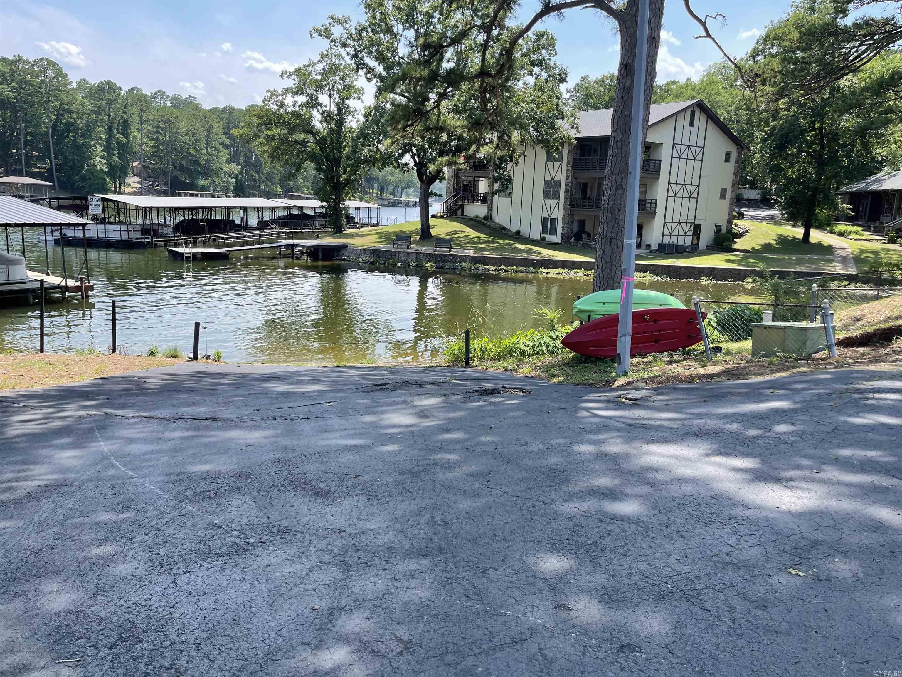 1135 Twin Points  Hot Springs, AR