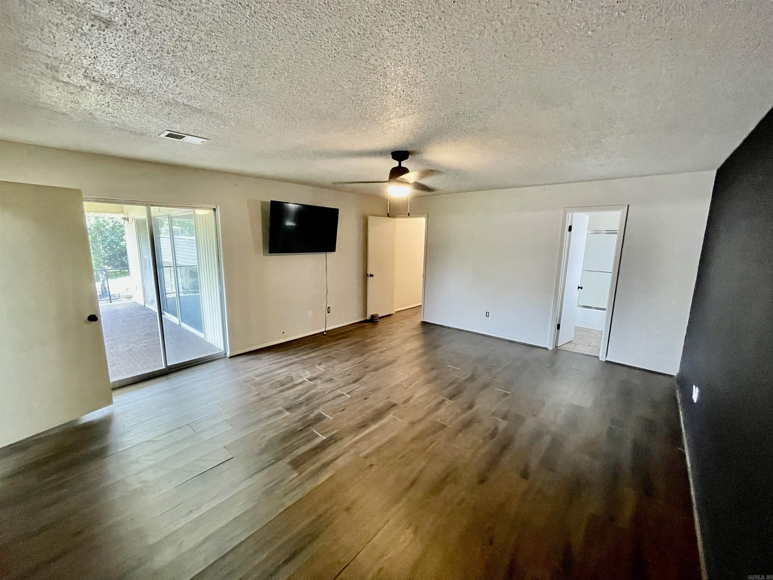 1135 Twin Points  Hot Springs, AR