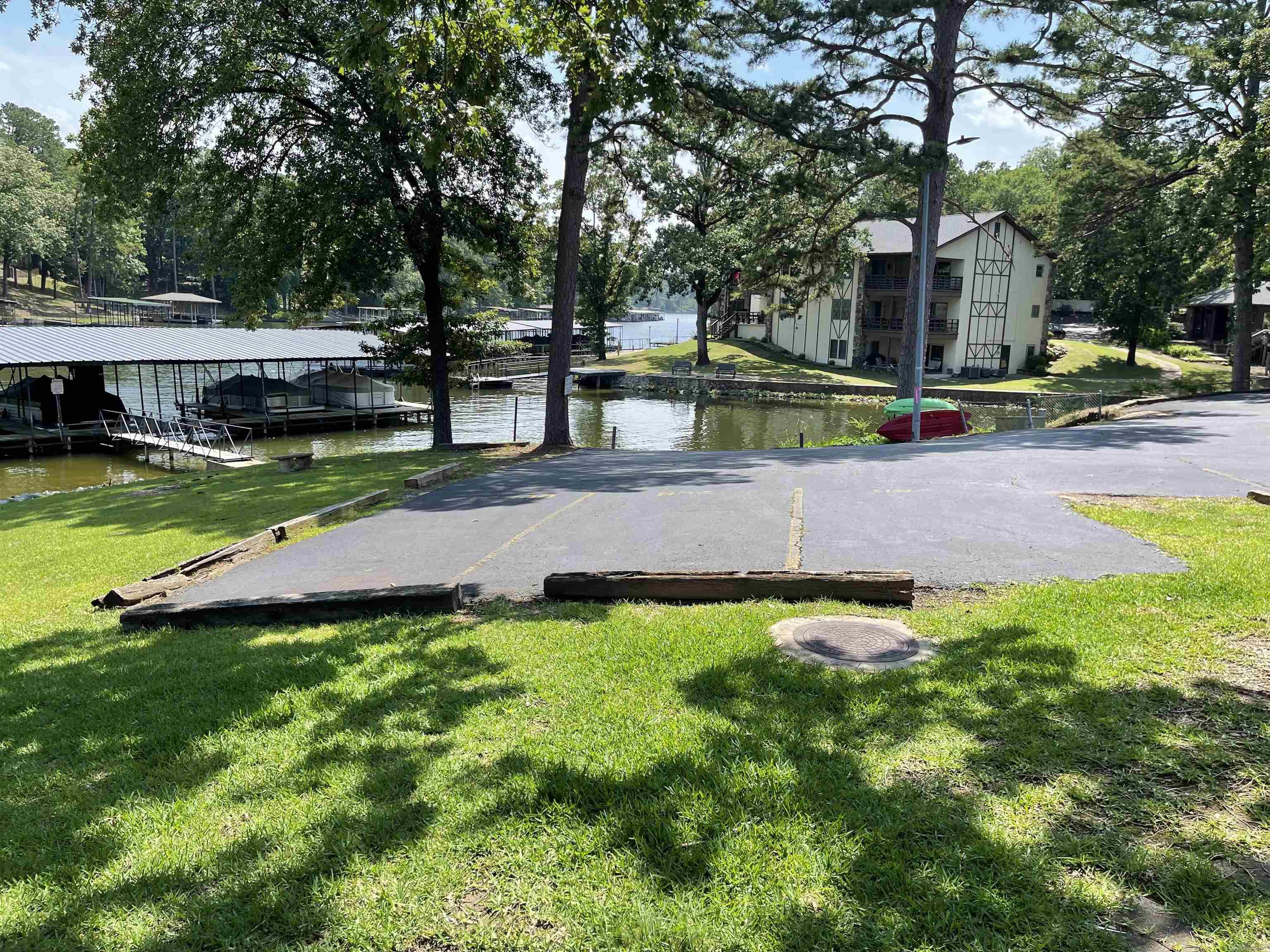 1135 Twin Points  Hot Springs, AR