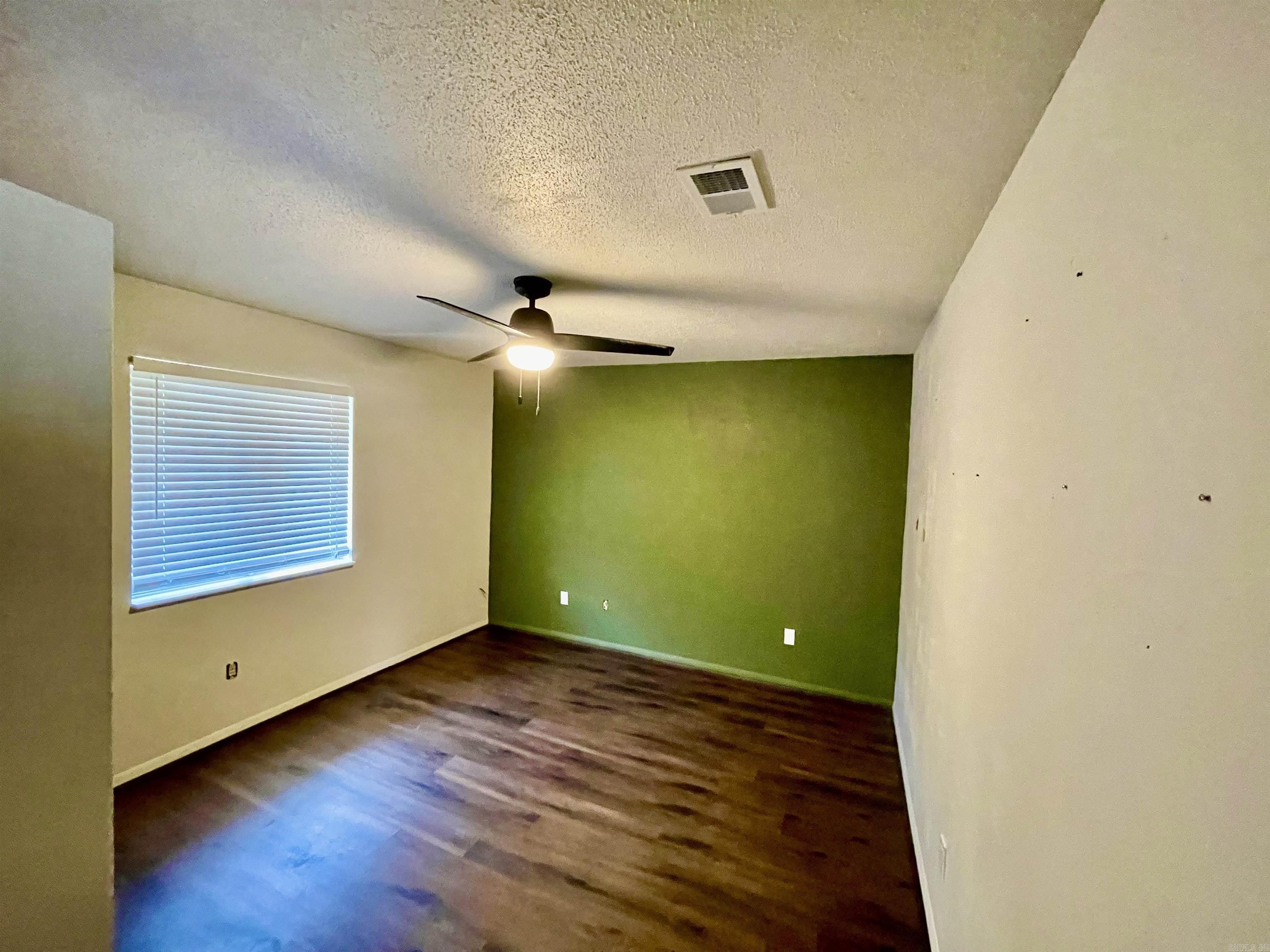 1135 Twin Points  Hot Springs, AR