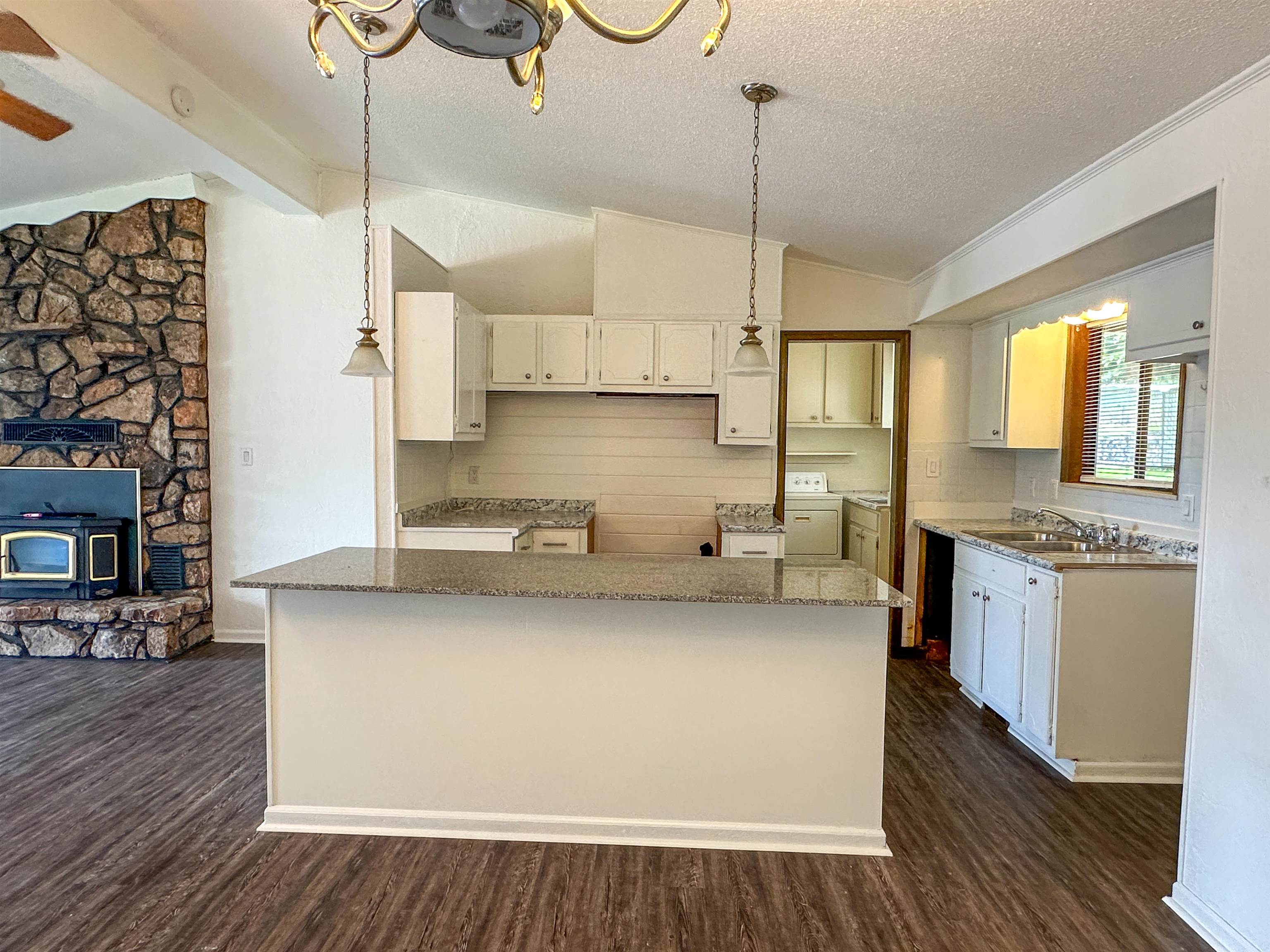1502 E Emerald Cove  Horseshoe Bend, AR