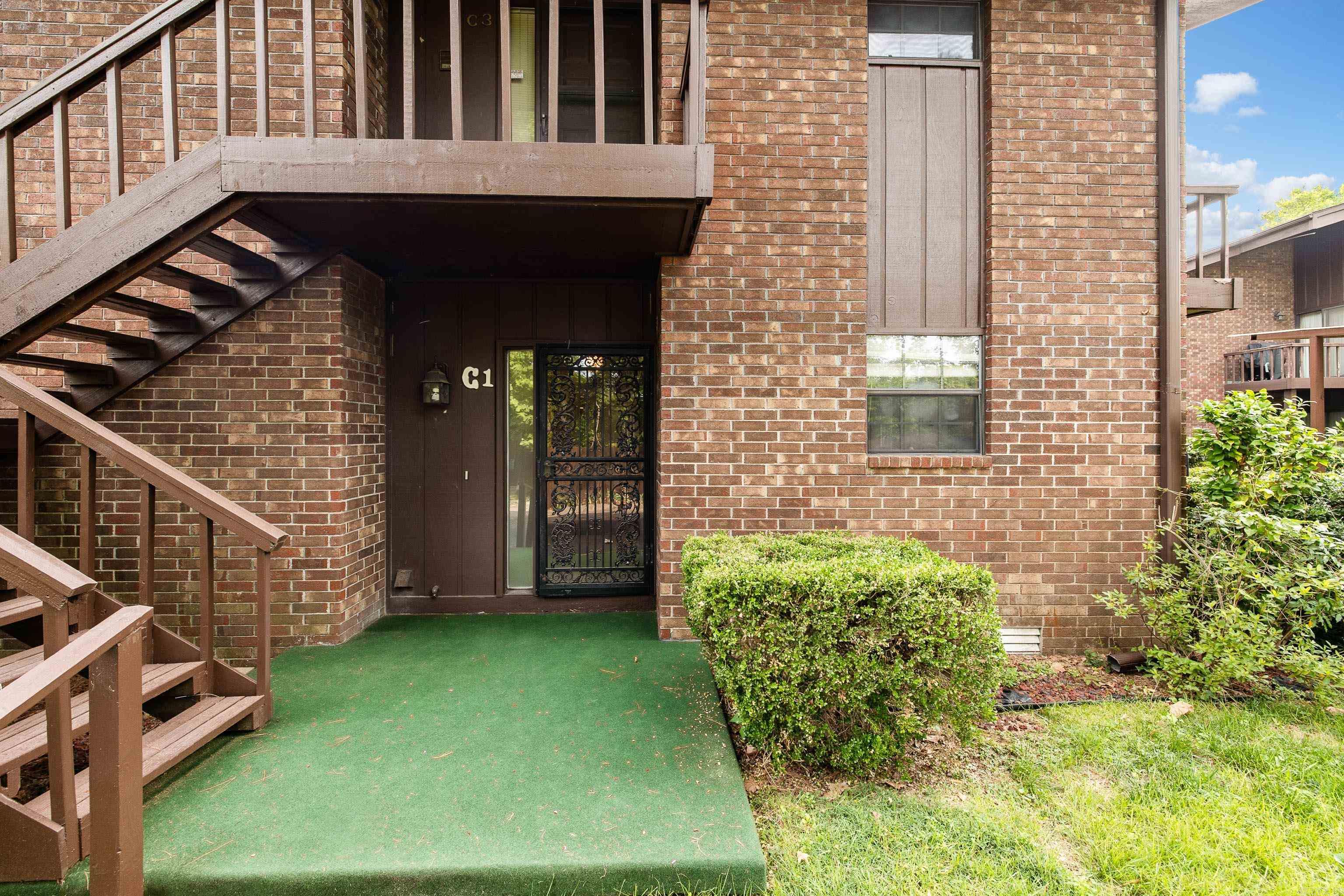 2325 Lakeshore  Hot Springs, AR