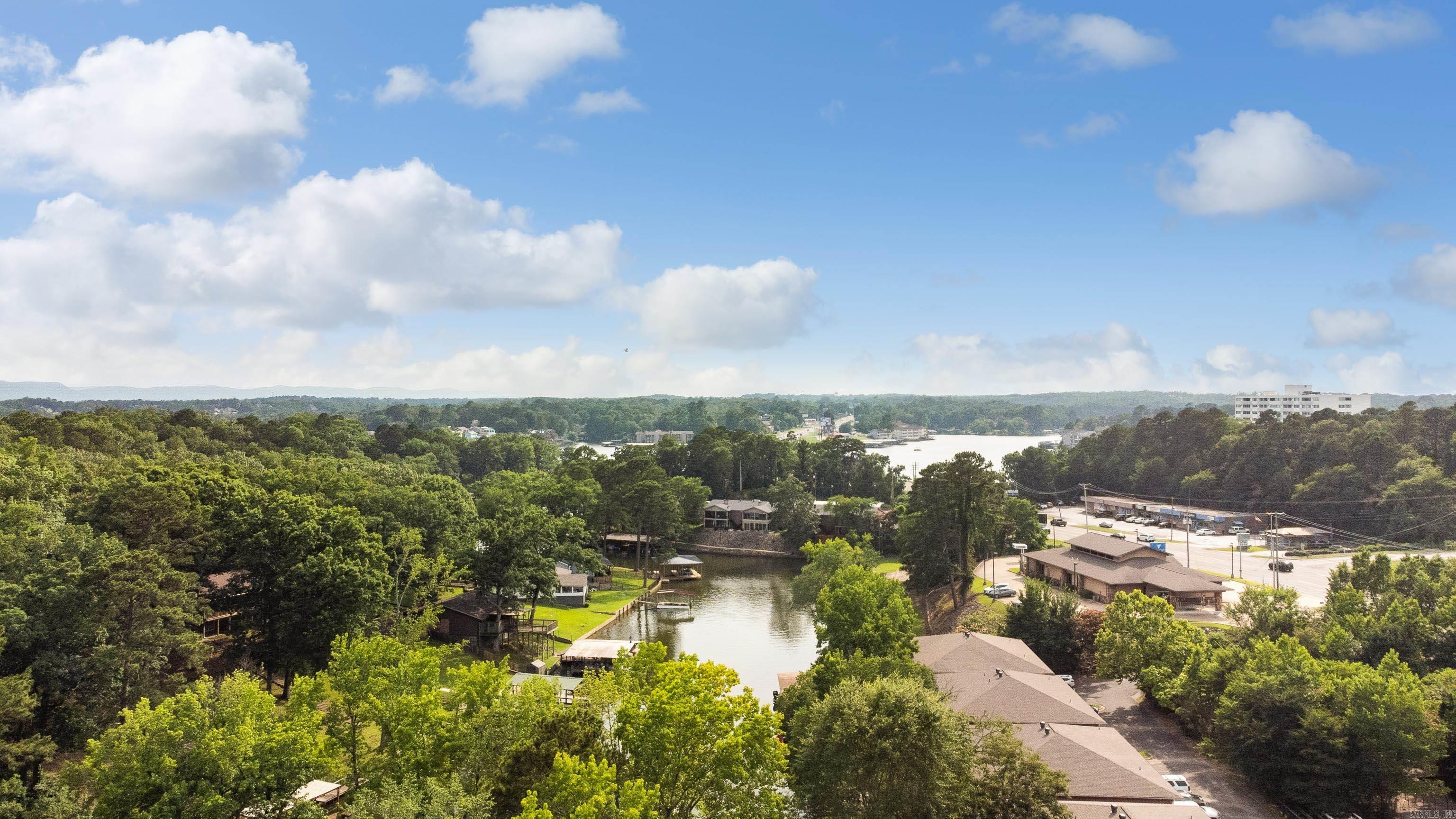 2325 Lakeshore  Hot Springs, AR