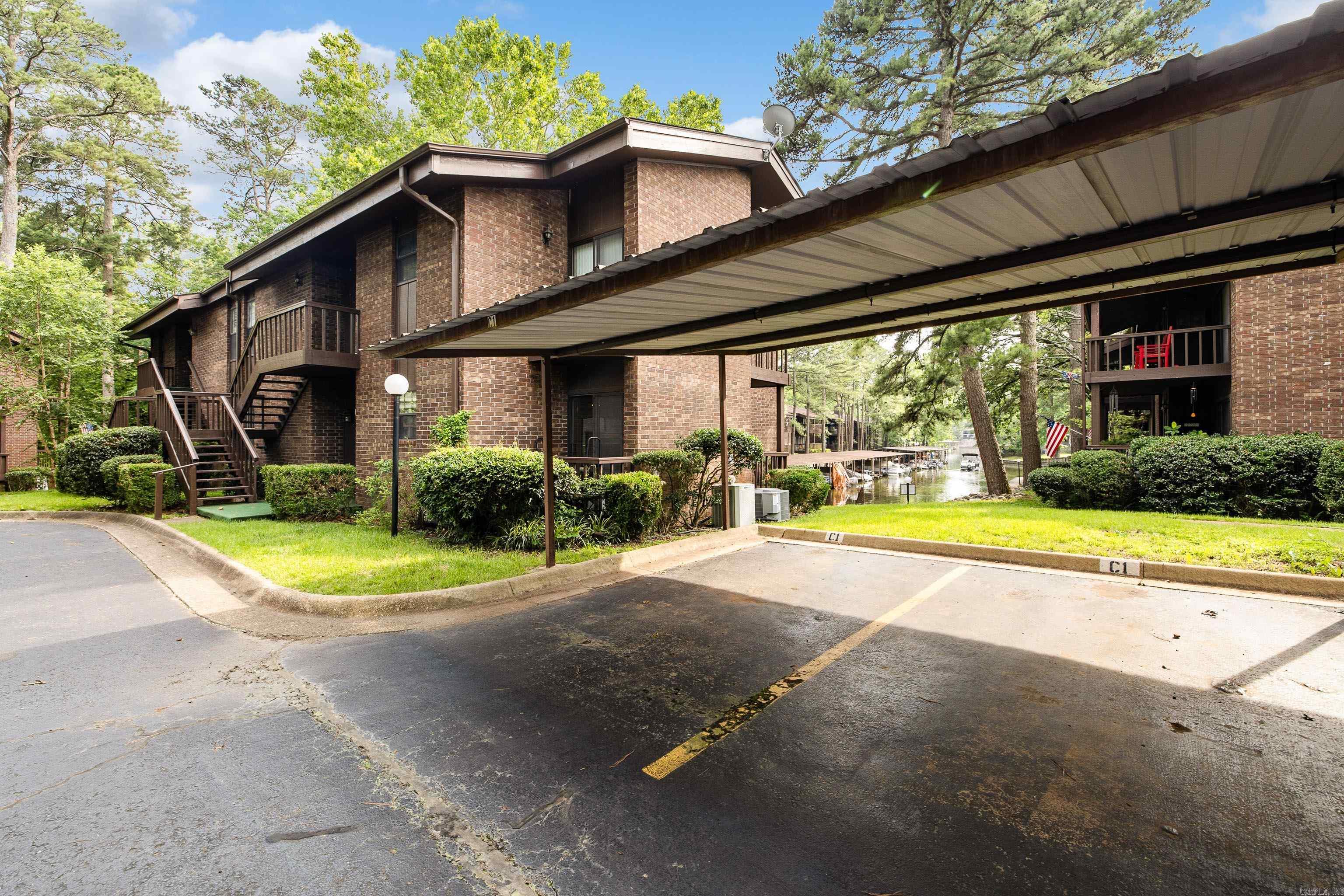 2325 Lakeshore  Hot Springs, AR