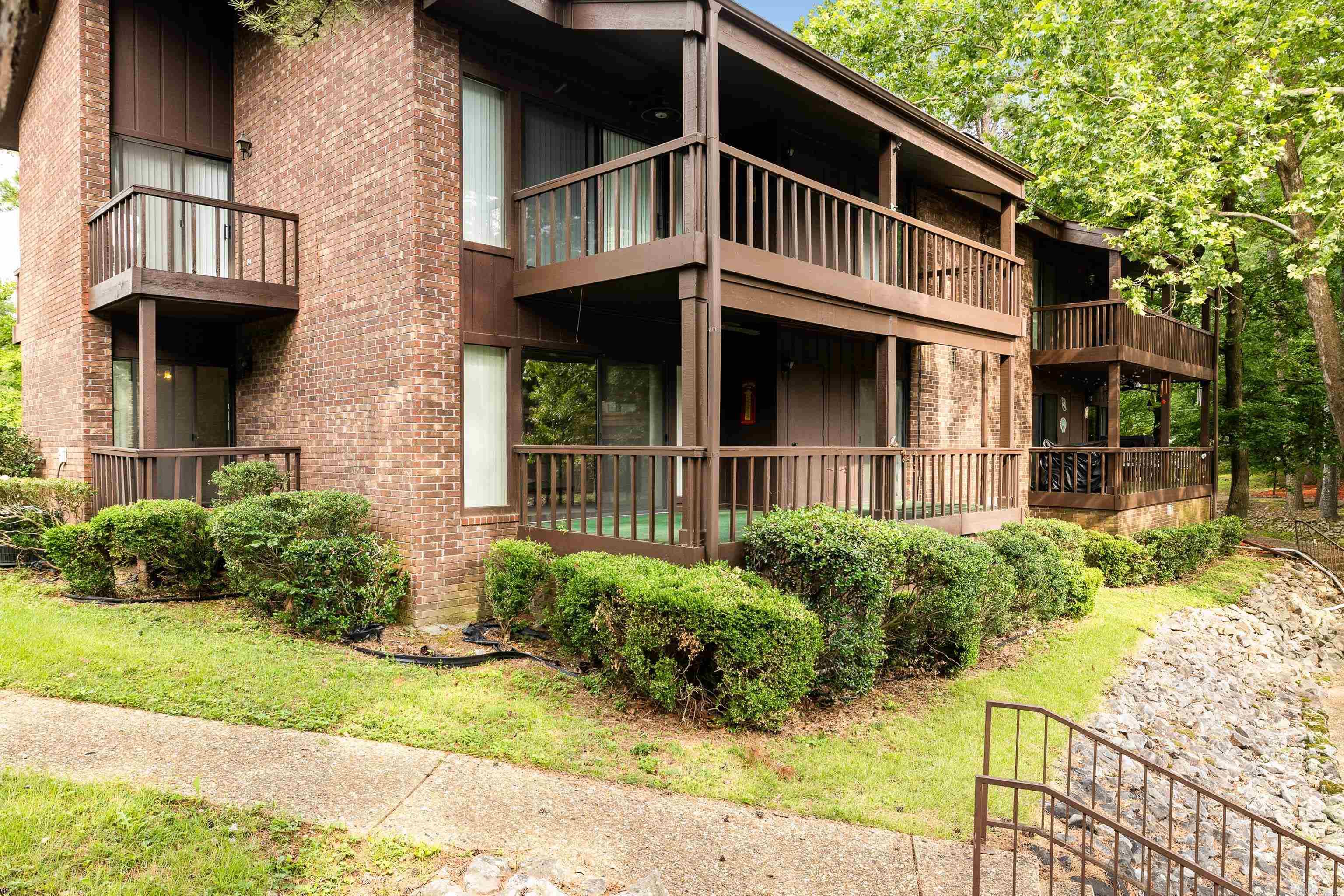 2325 Lakeshore  Hot Springs, AR