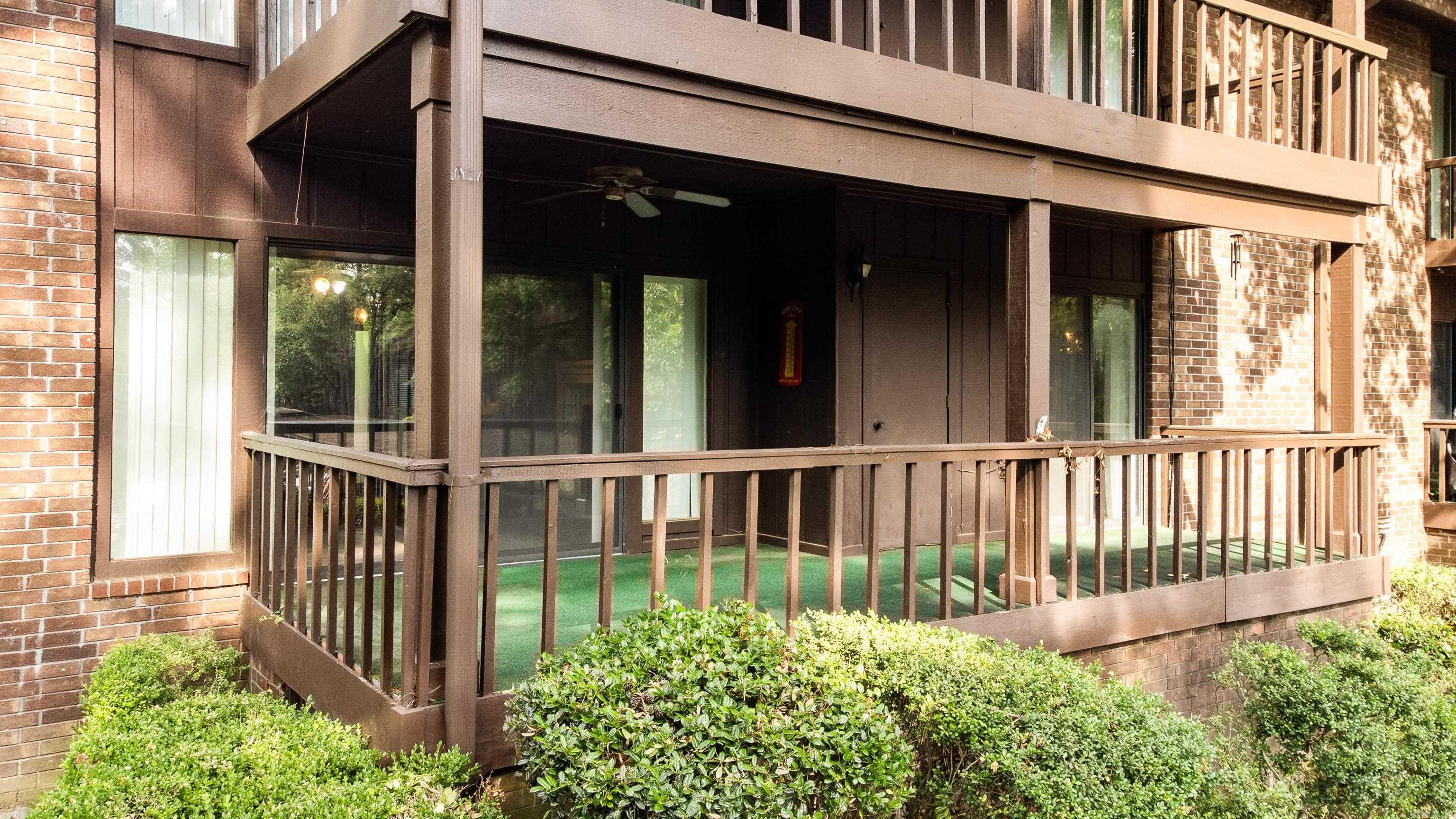 2325 Lakeshore  Hot Springs, AR