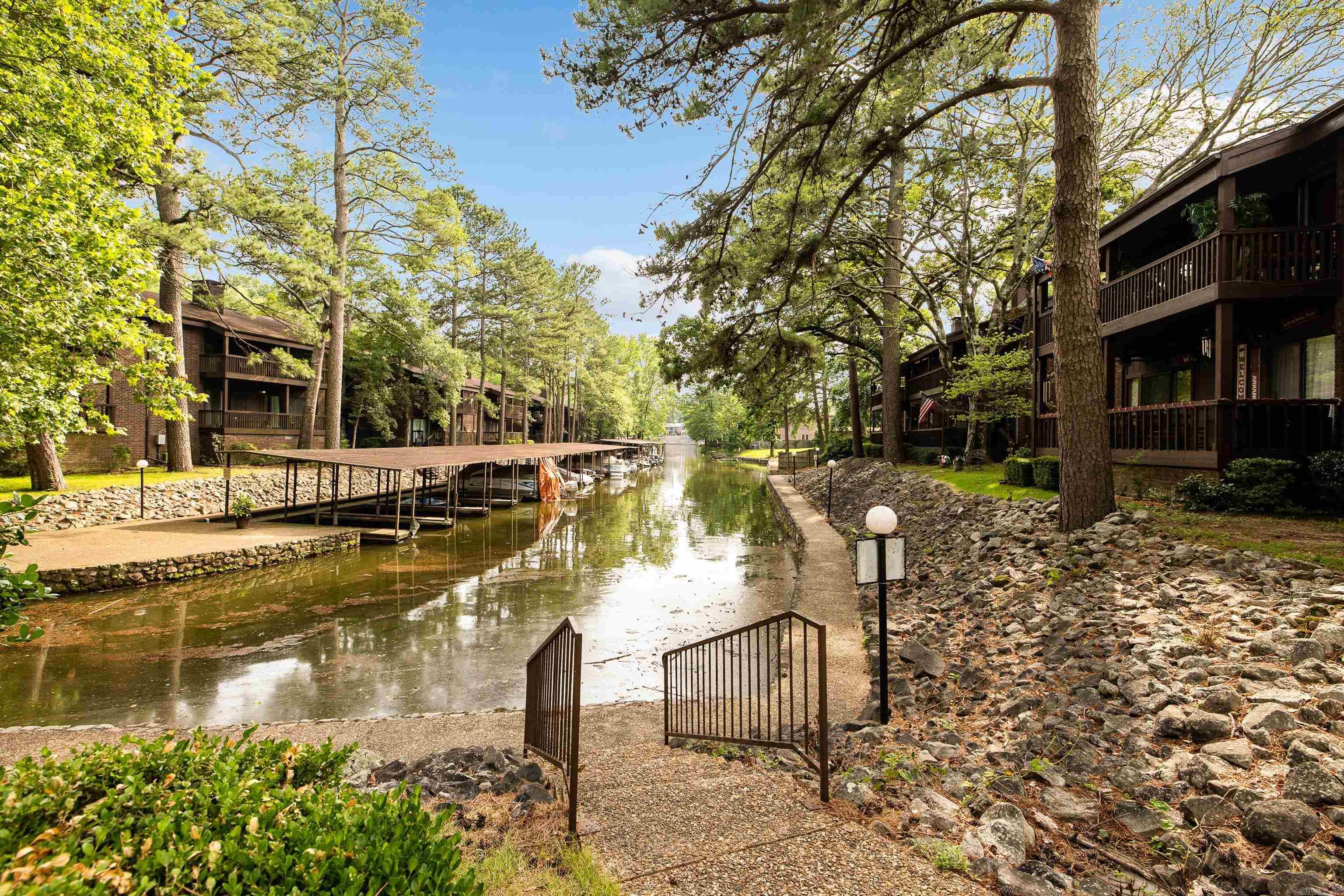 2325 Lakeshore  Hot Springs, AR