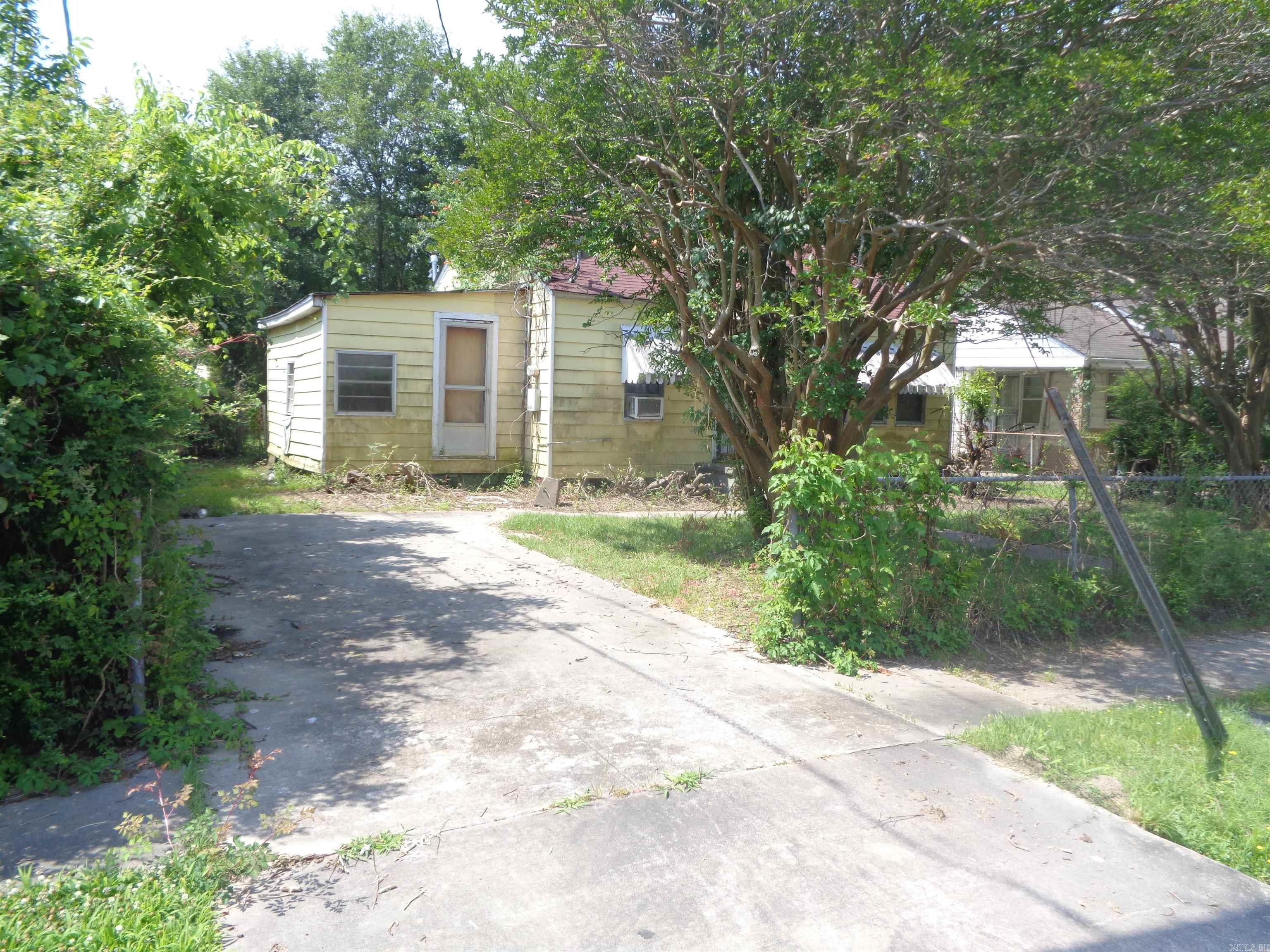 77 Watson  Pine Bluff, AR