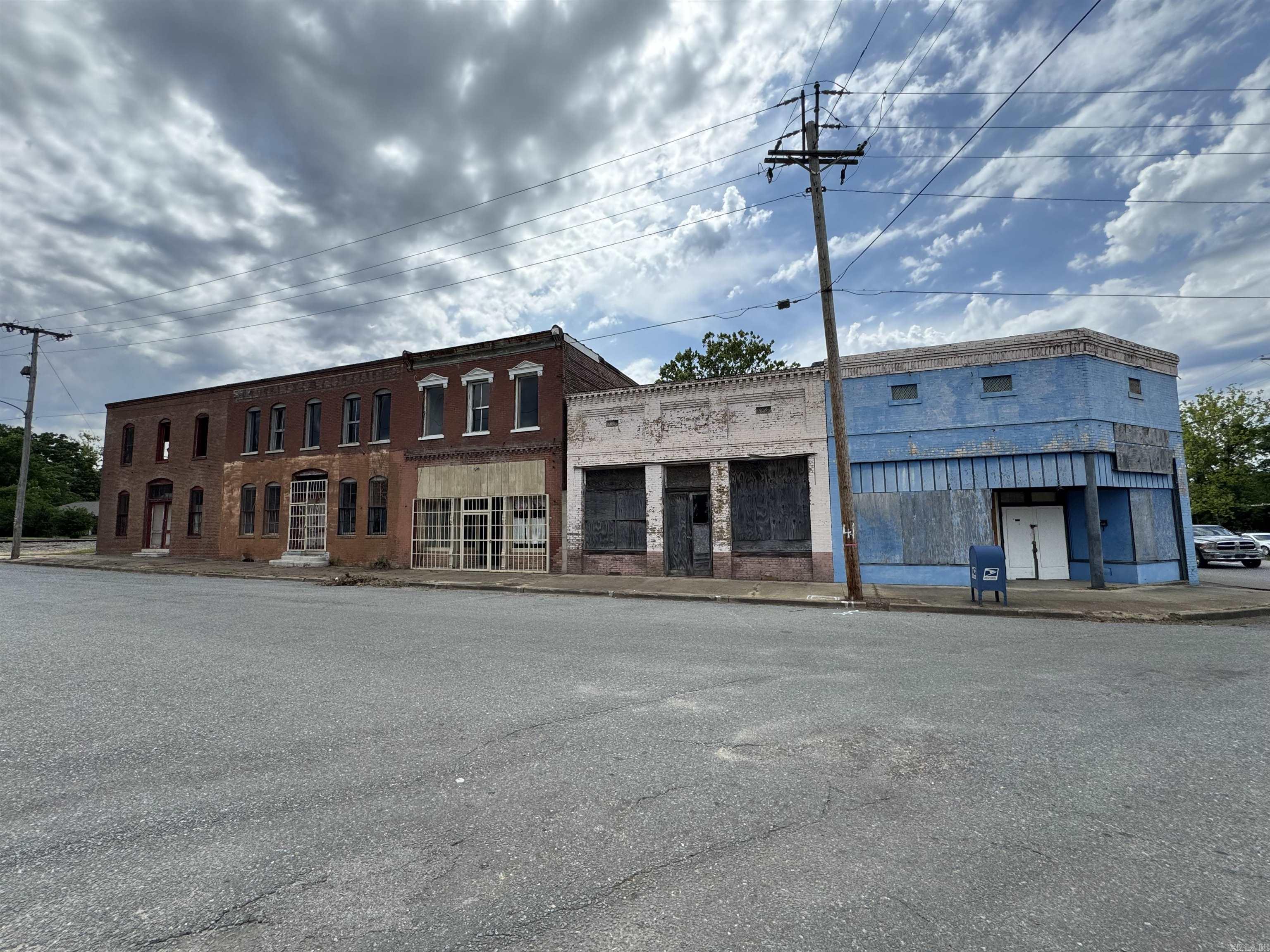 113 N Conley  Monticello, AR