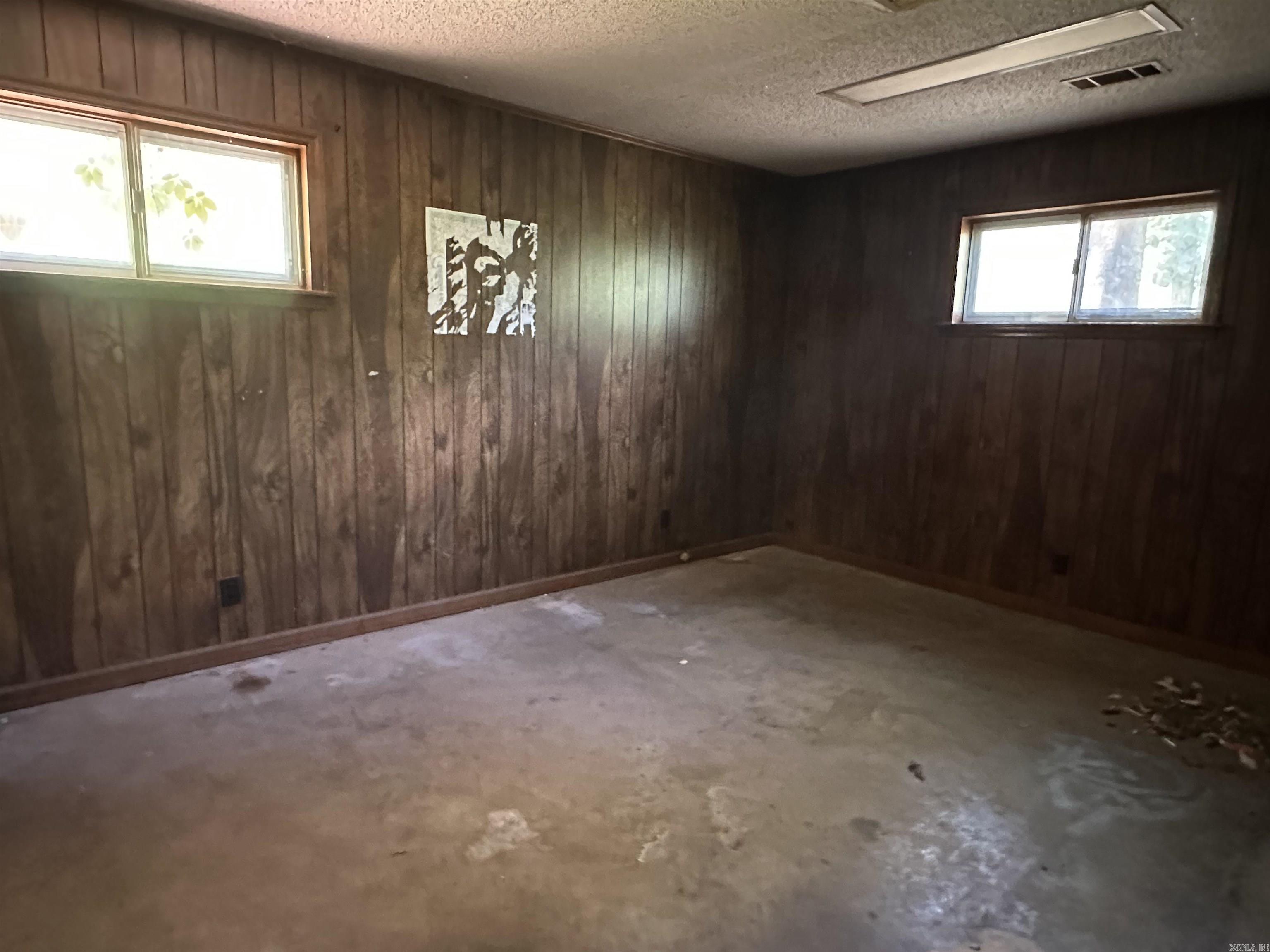 17811 & 17812 Puckett Rd & 17813 Alexander, AR