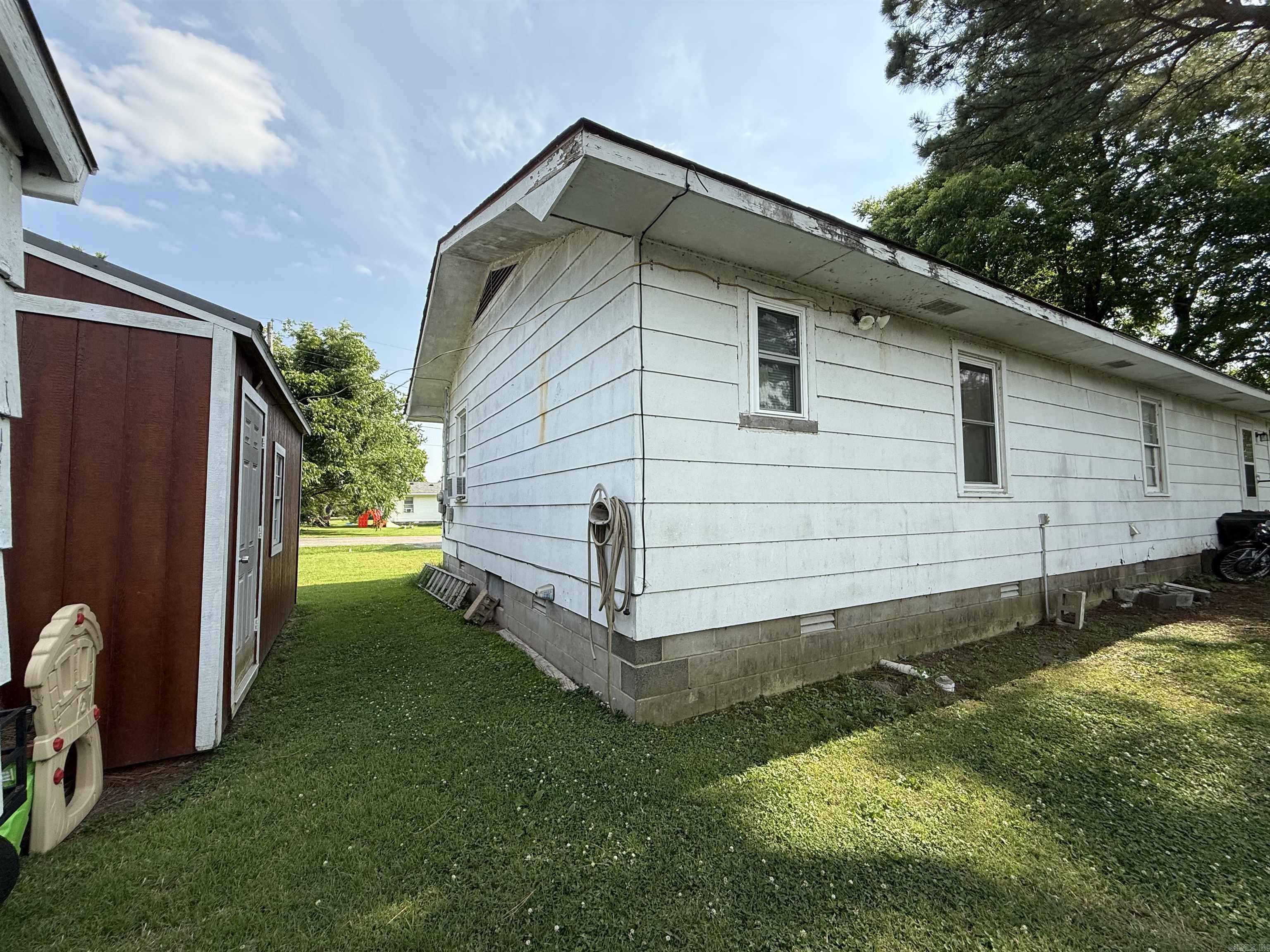 710 E Jackson  Piggott, AR