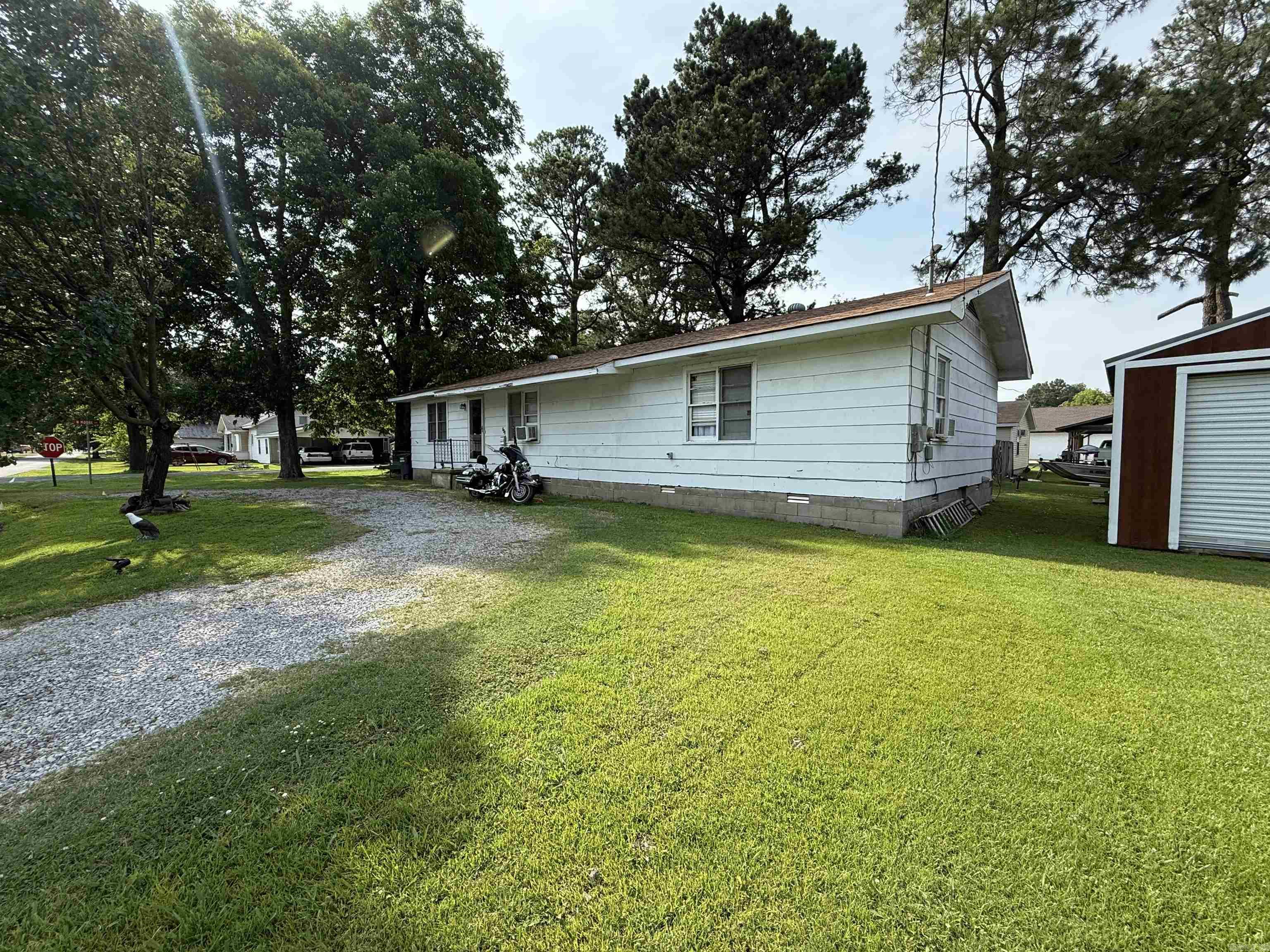 710 E Jackson  Piggott, AR