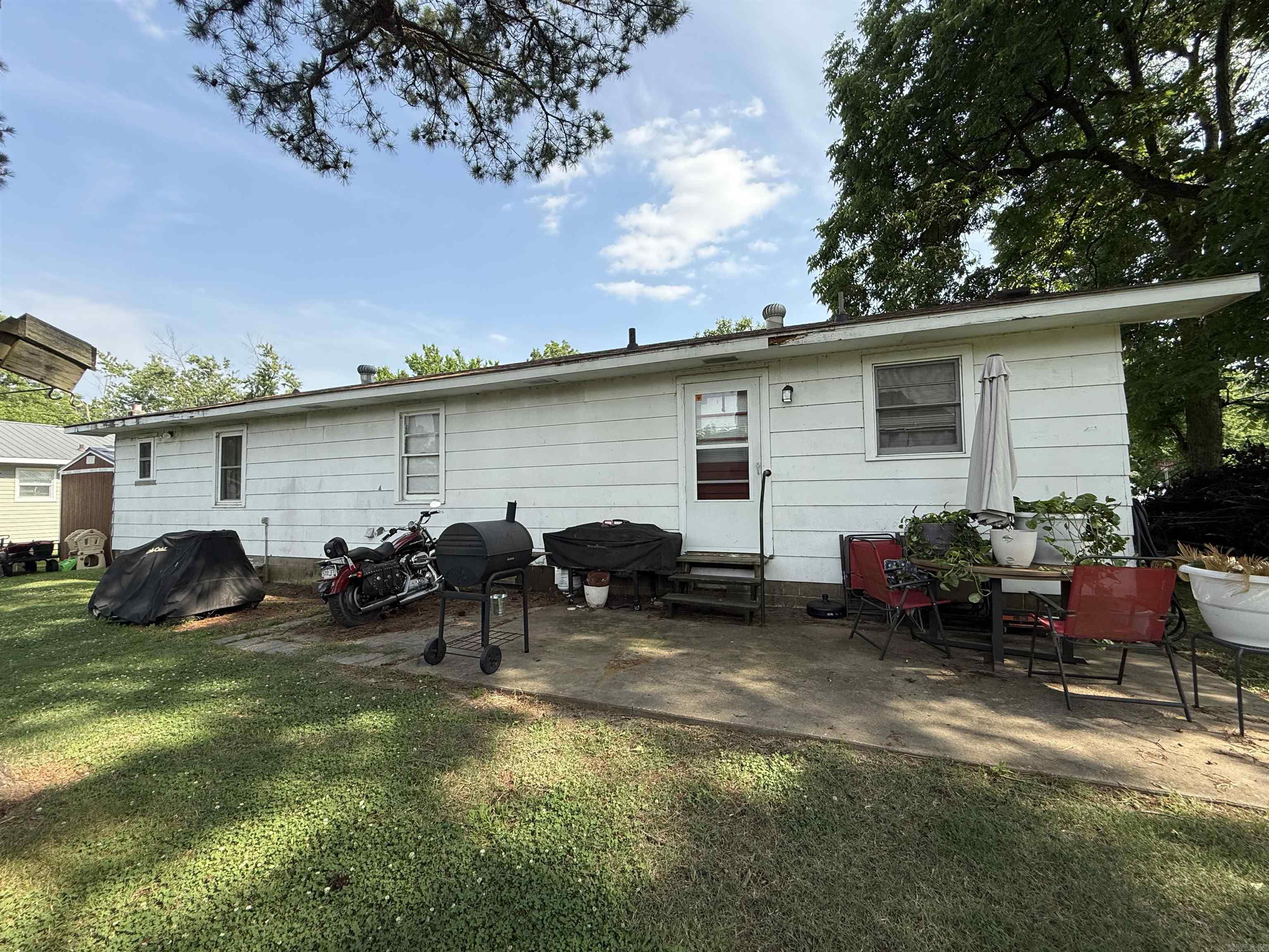 710 E Jackson  Piggott, AR