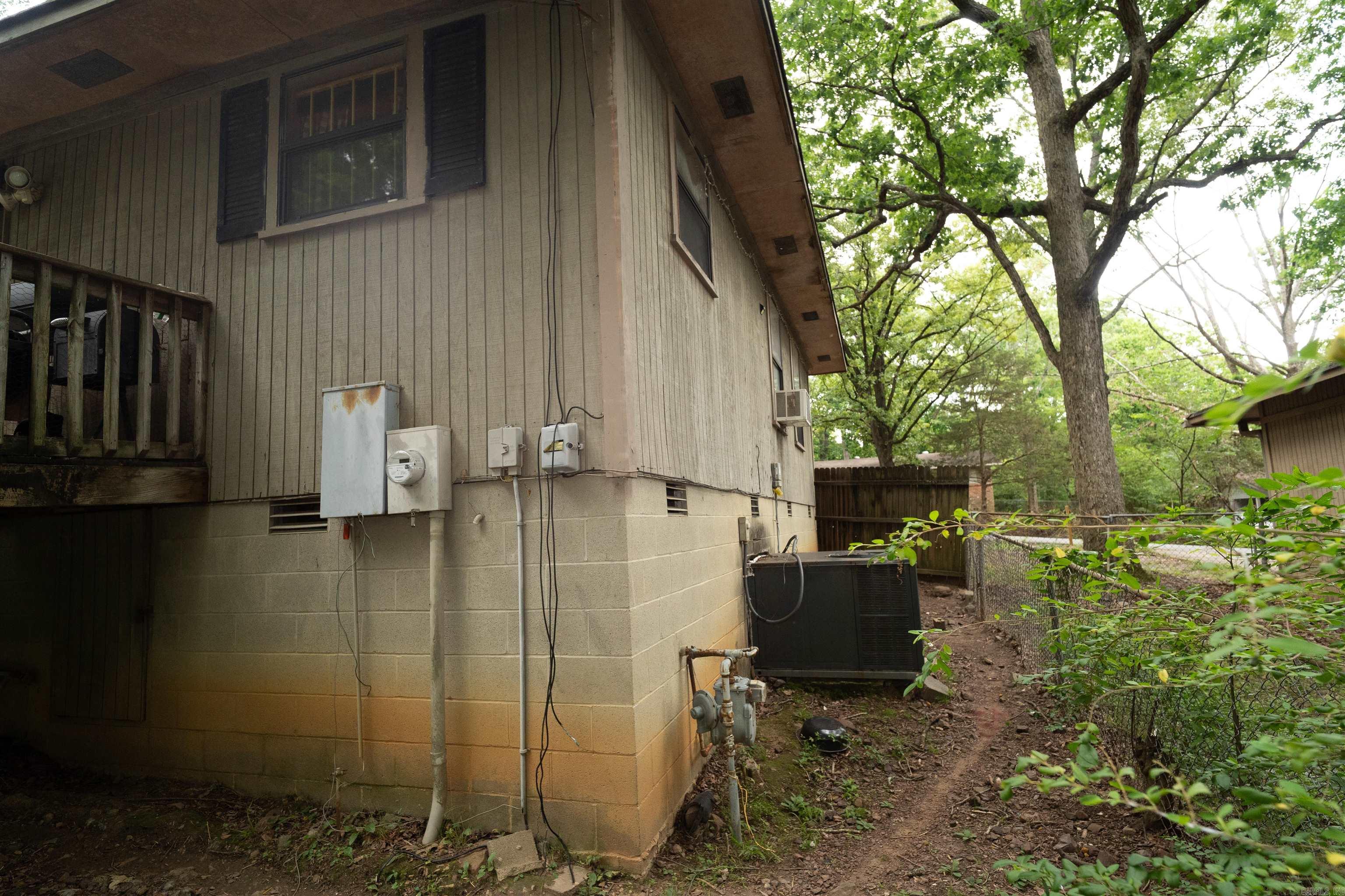 2706 Longcoy  Little Rock, AR
