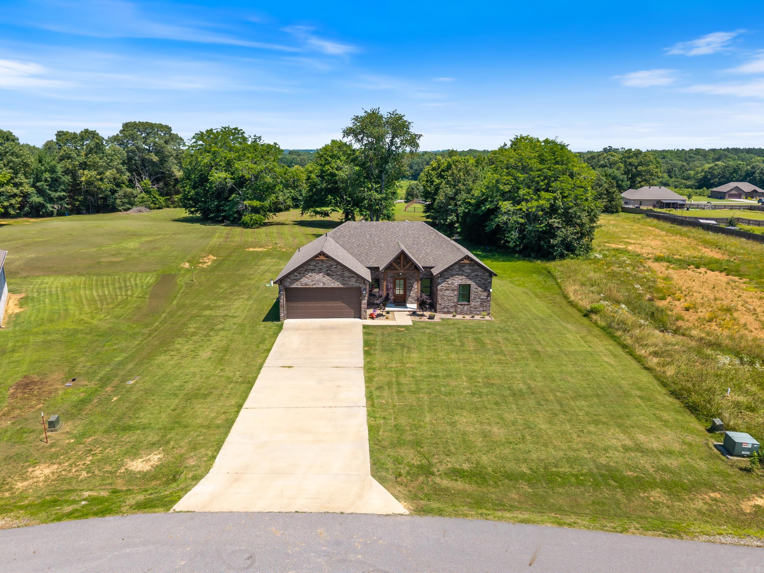 26 Edward Way  Greenbrier, AR
