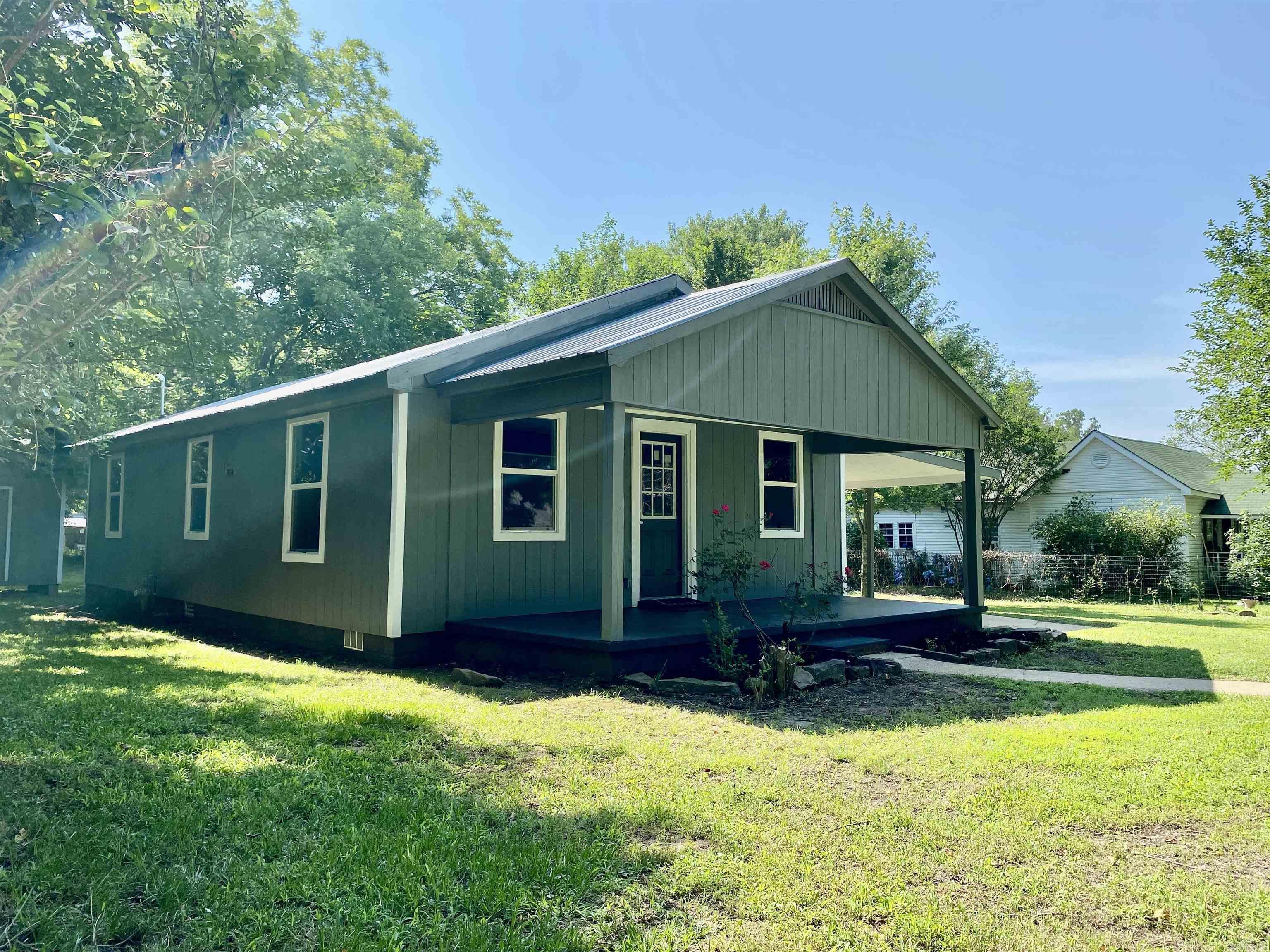 103 S 7th  Coal Hill, AR