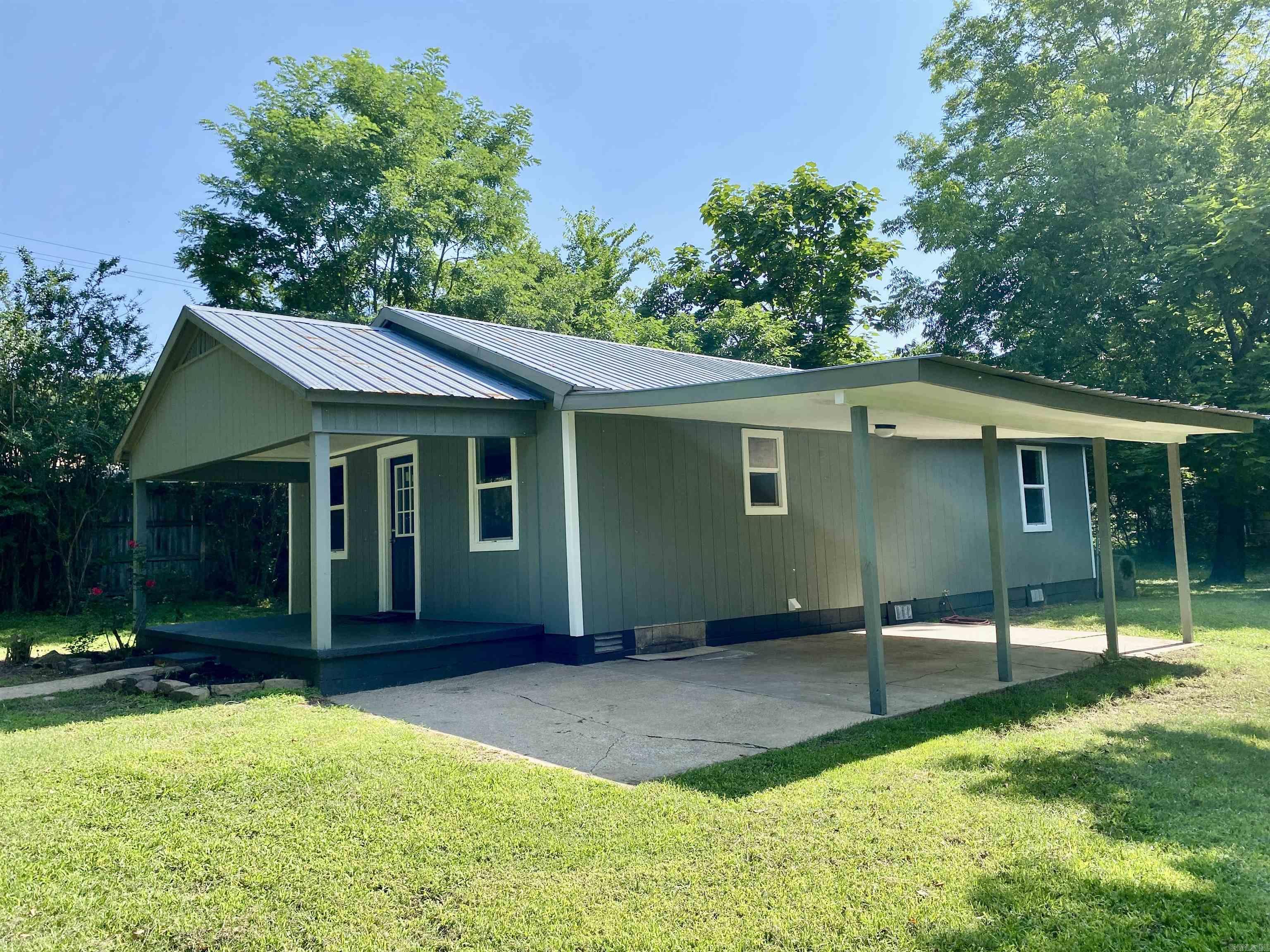 103 S 7th  Coal Hill, AR