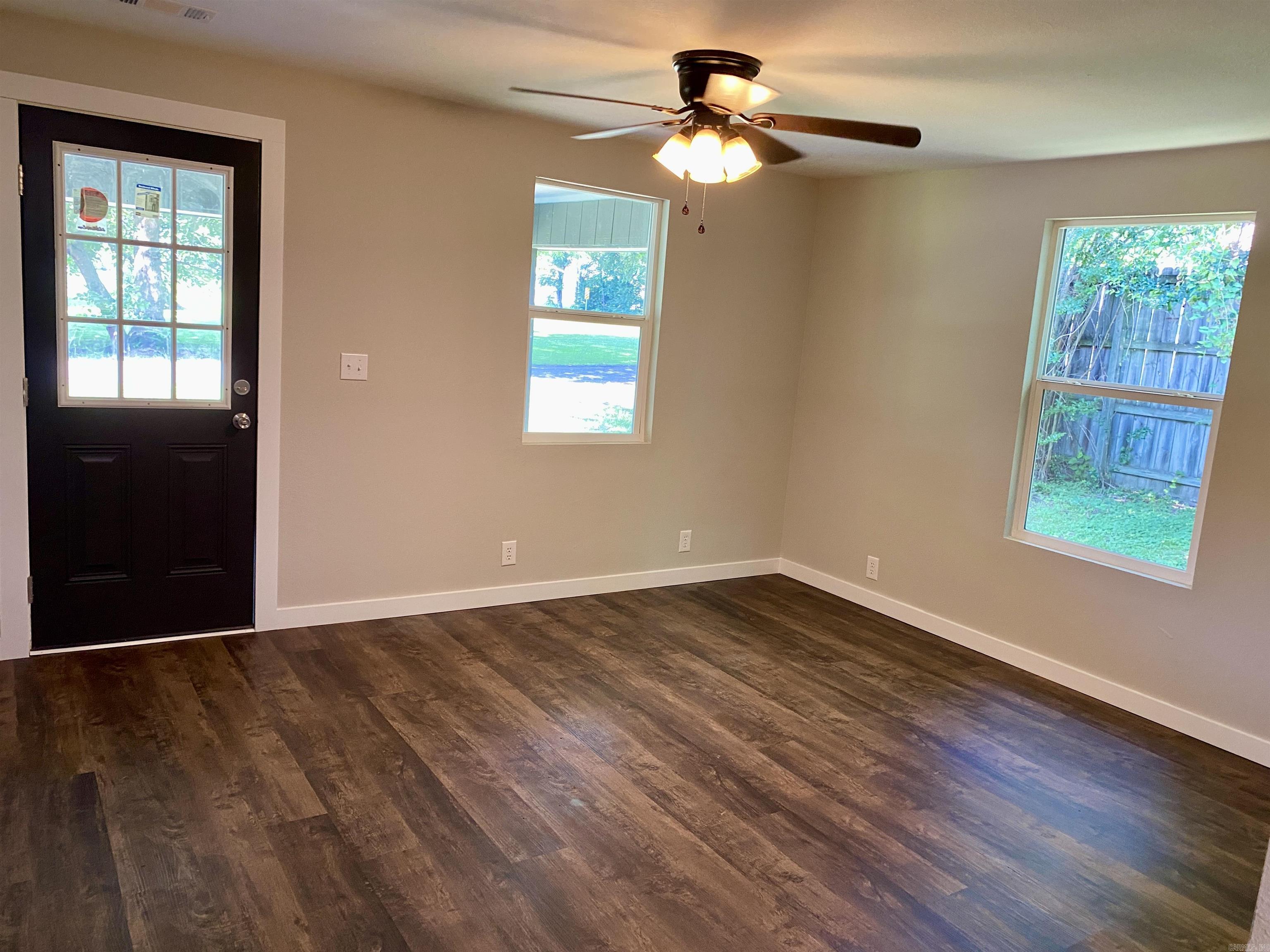 103 S 7th  Coal Hill, AR
