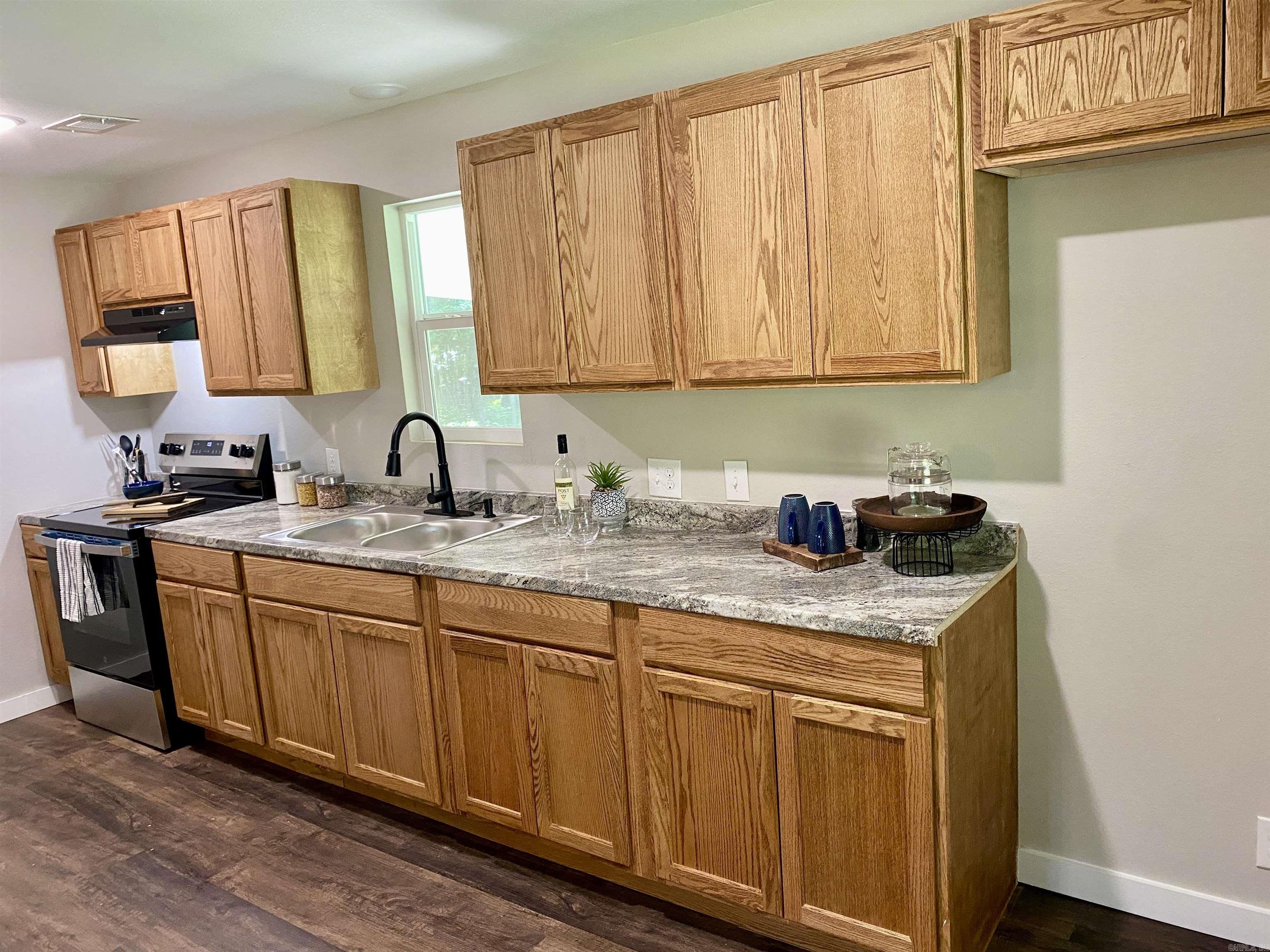 103 S 7th  Coal Hill, AR
