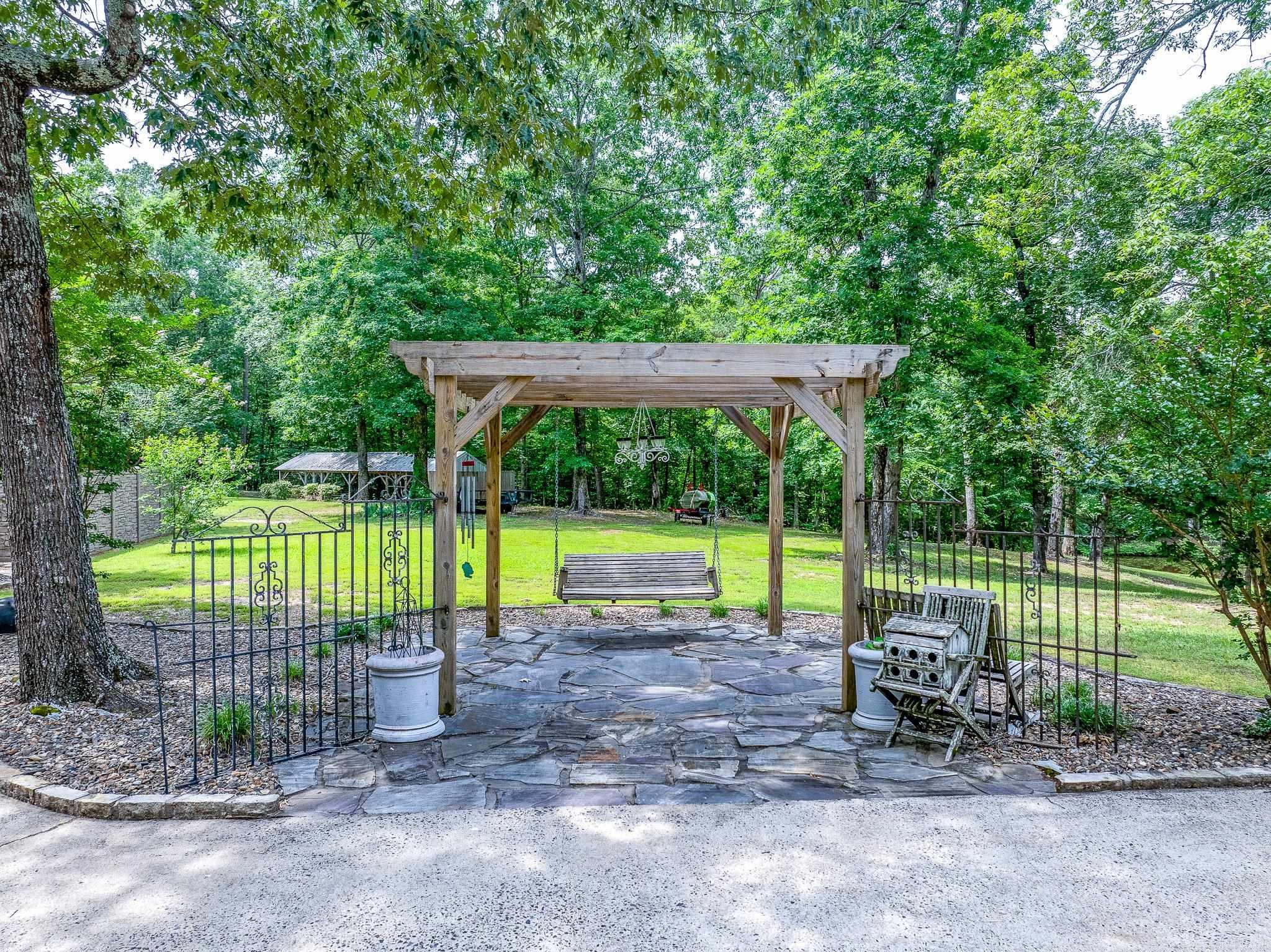 1095 Blue Grass  Benton, AR