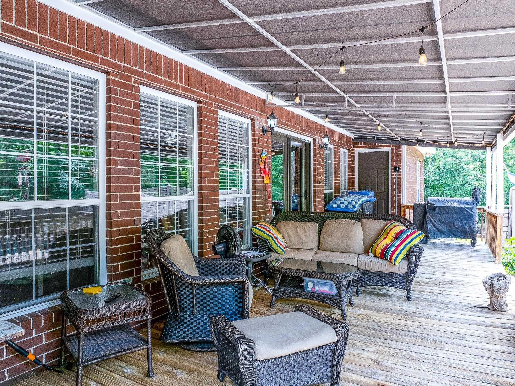 1095 Blue Grass  Benton, AR