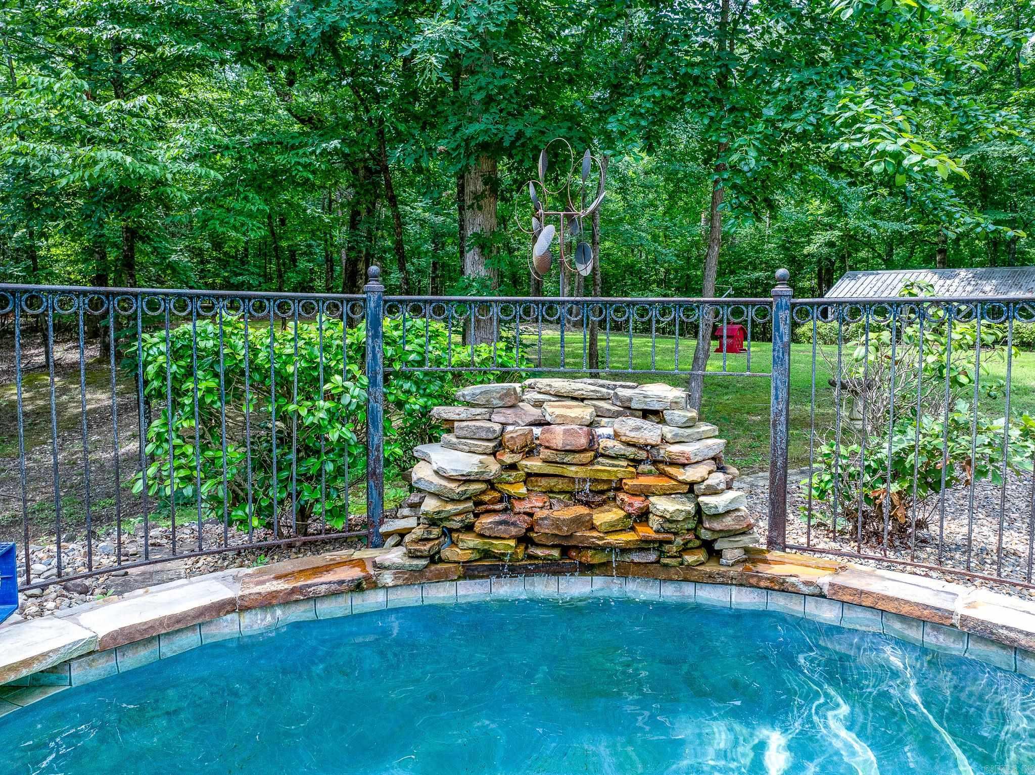 1095 Blue Grass  Benton, AR