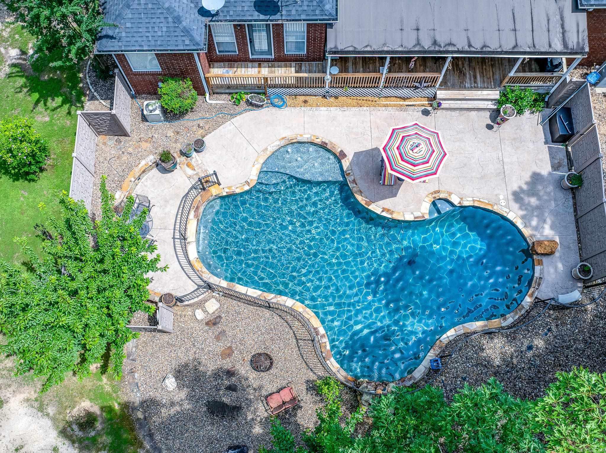 1095 Blue Grass  Benton, AR