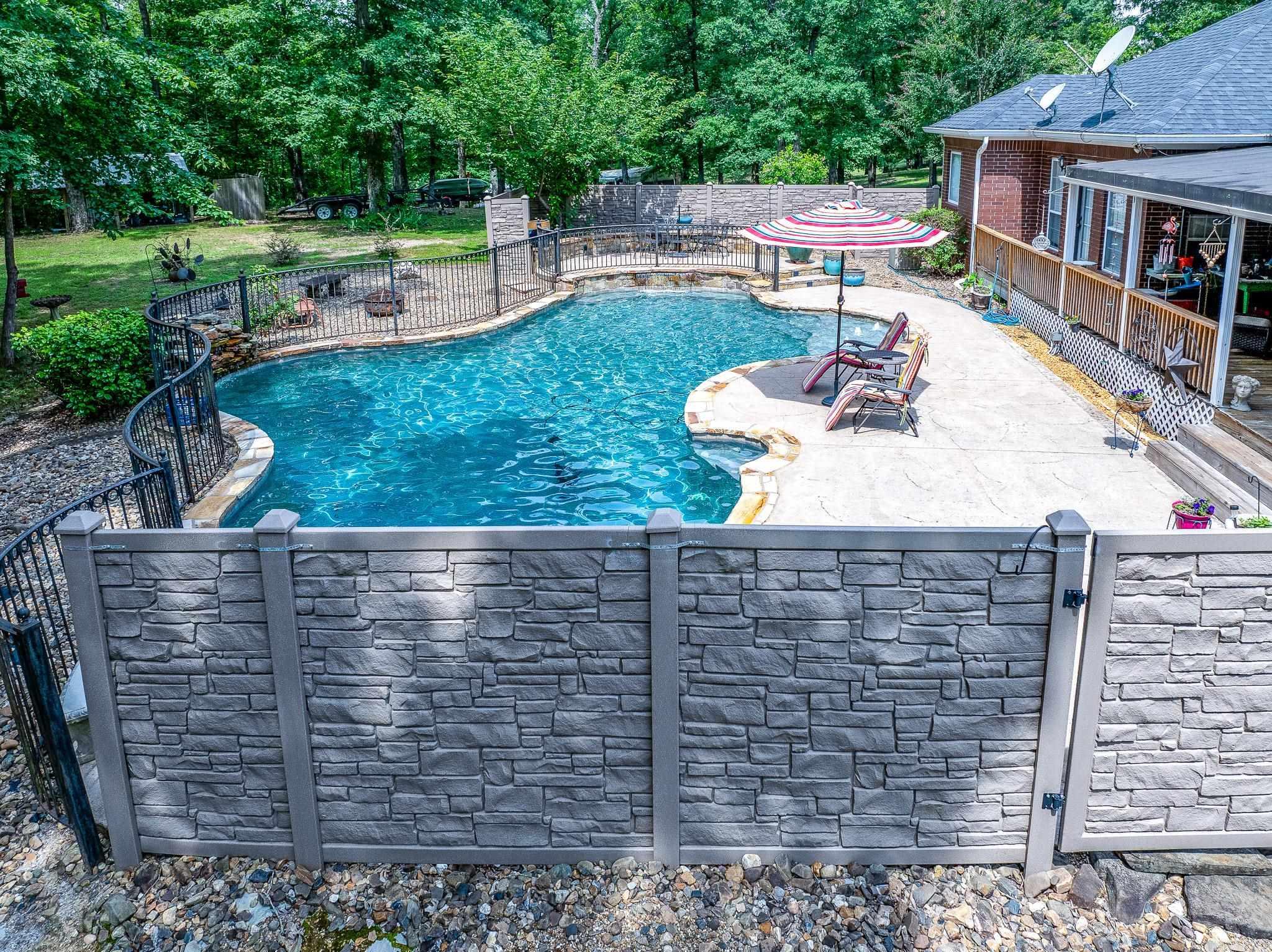 1095 Blue Grass  Benton, AR